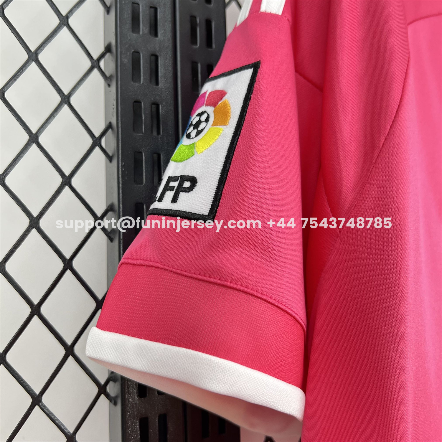 Funinjersey-Sevilla 25-26 Retro Style Pink Special Jersey - Fans Version