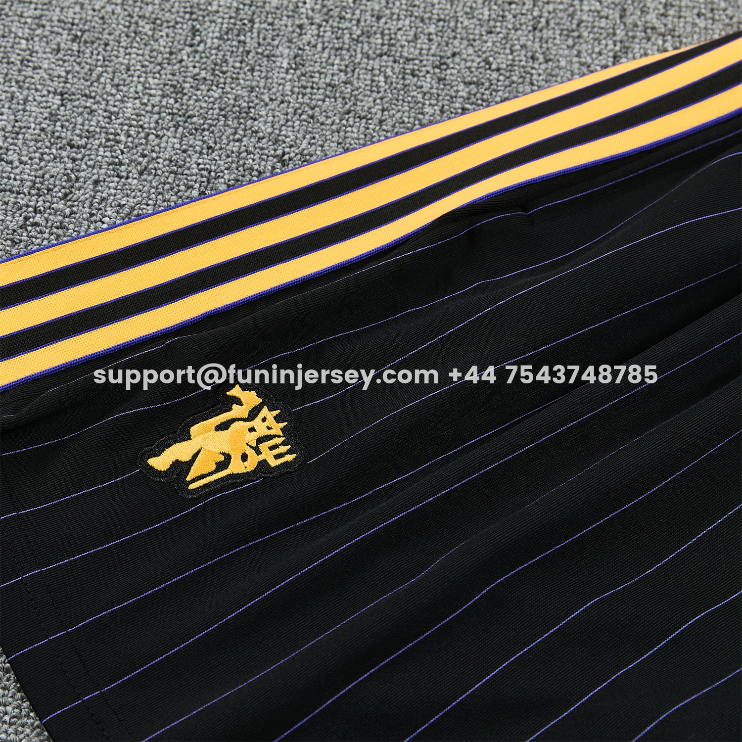 Funinjersey-Manchester United 25-26 Retro Style Vest Training Set - Colors Top & Colors Pants