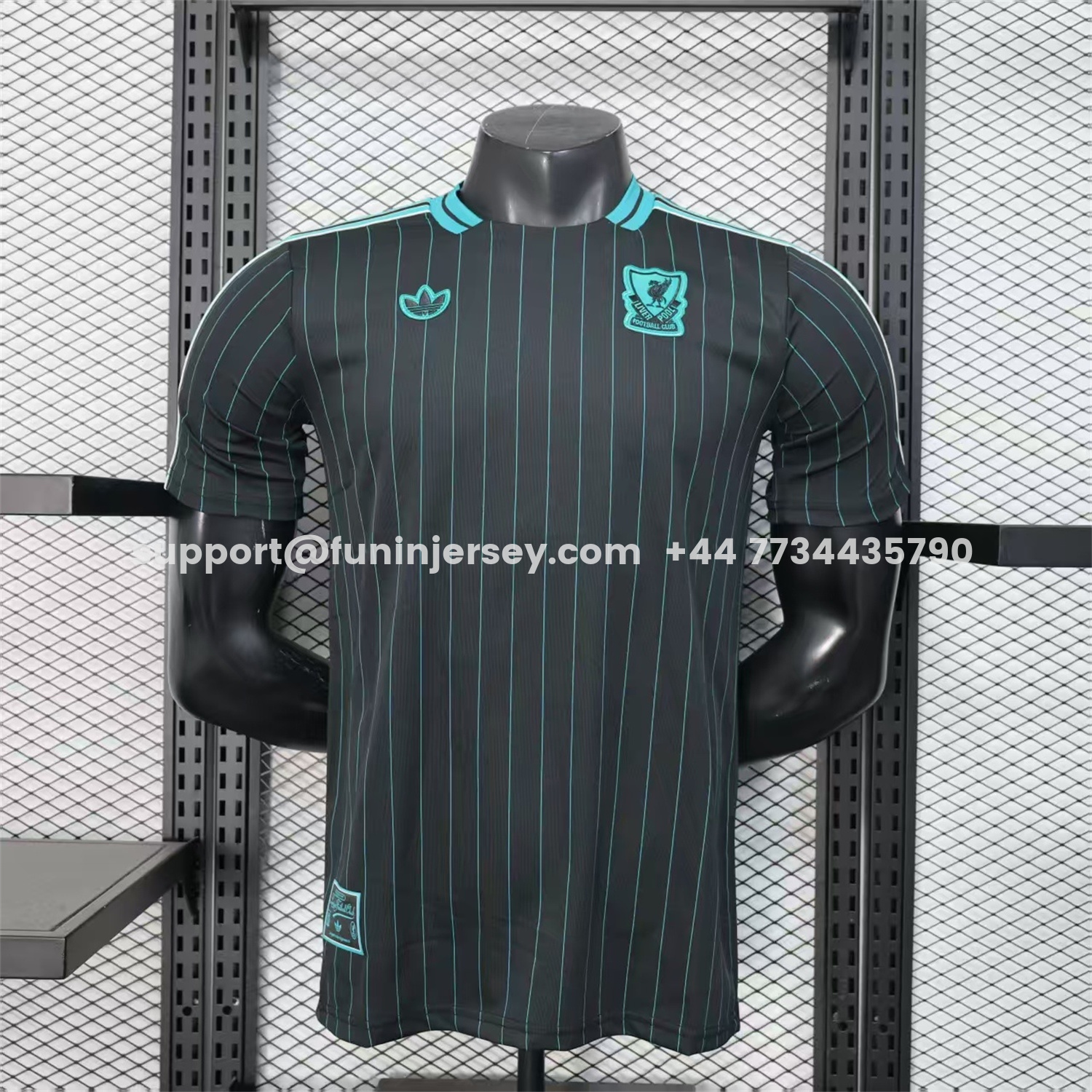 Funinjersey-Liver.pool 25-26 Icon Range Travel Special Edition Black Jersey - Player Version