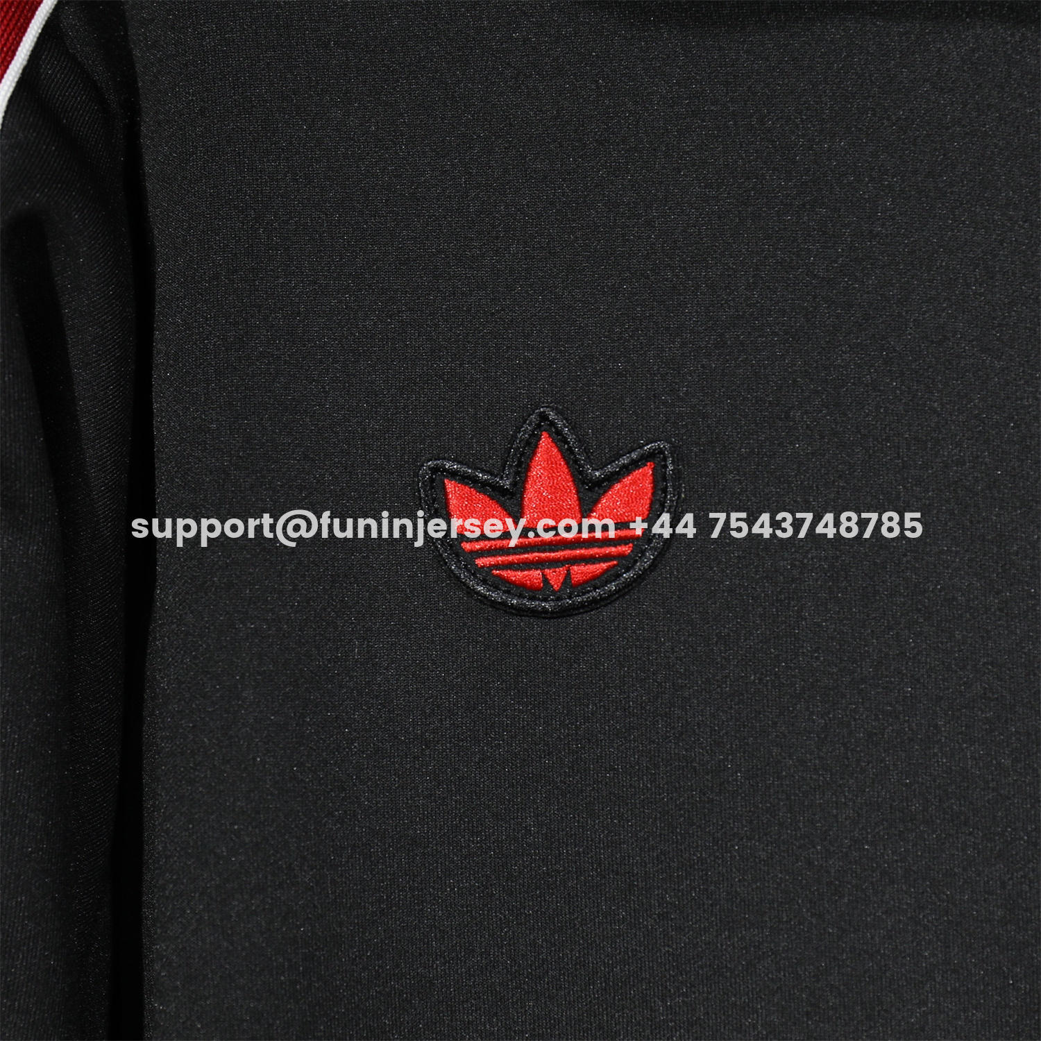 Funinjersey-Manchester United 25-26 Red Lines Training Set - Black Top and Black Pants