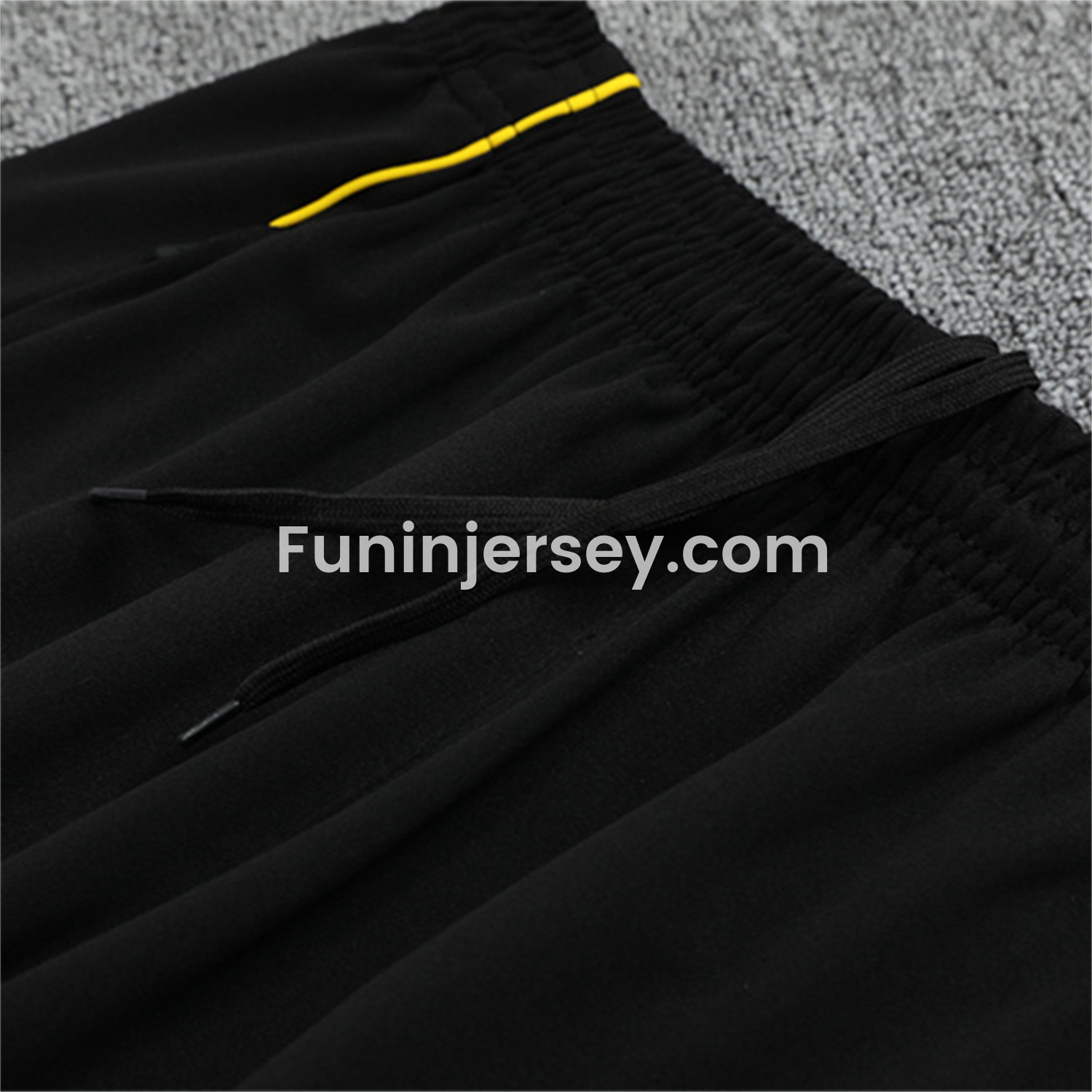 Funinjersey-Real Madrid 25-26 Kid Long Sleeves Training Set - Black Top & Black Pants