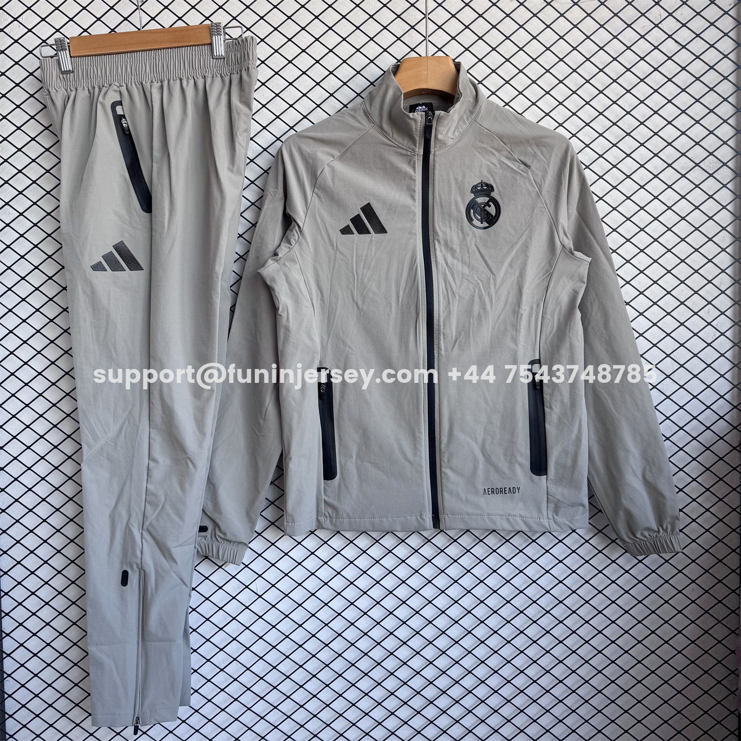 Funinjersey-Real Madrid 25-26 Windbreaker Training Set - Pure Grey Top and Pants