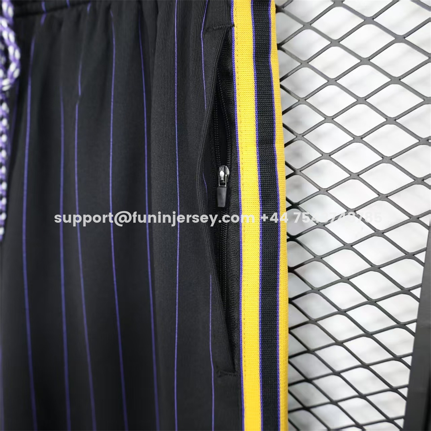 Funinjersey-Manchester United 25-26 Trefoil Black Travel Shorts - Player Version