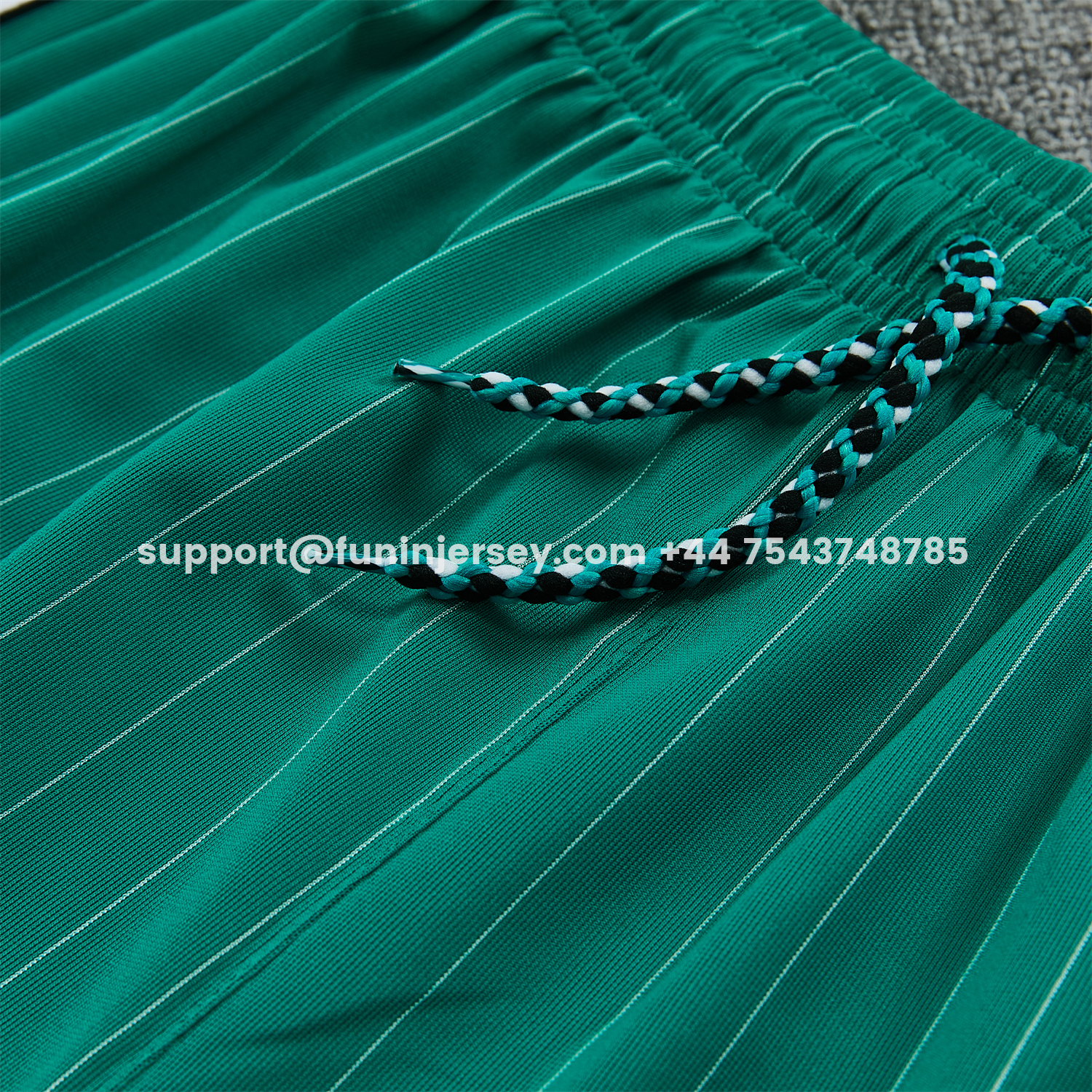Funinjersey-Liver.pool 25-26 Retro Style Short-Sleeve Training Set - Green With White Stripes Top & Pants