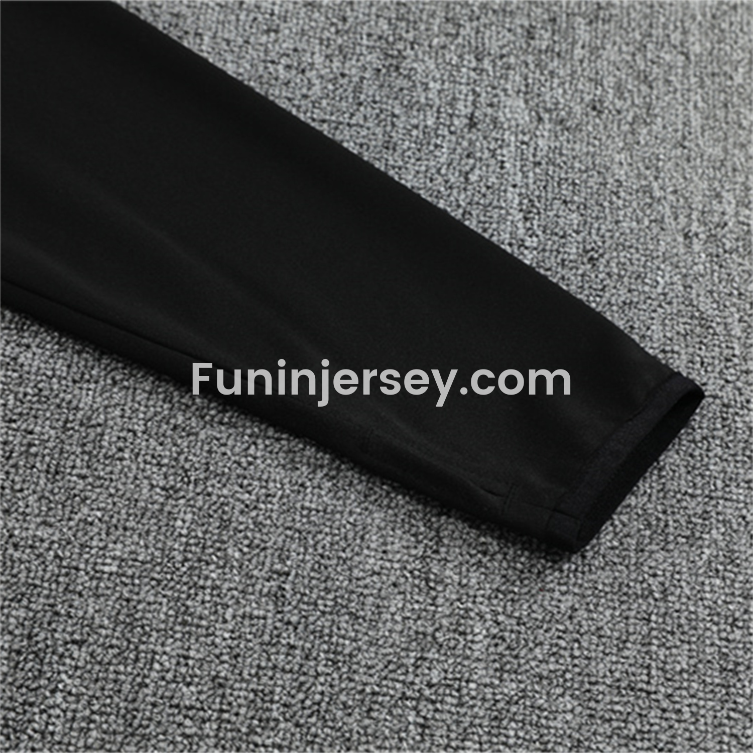 Funinjersey-Real Madrid 25-26 Long Sleeves Training Set - Black Top & Black Pants