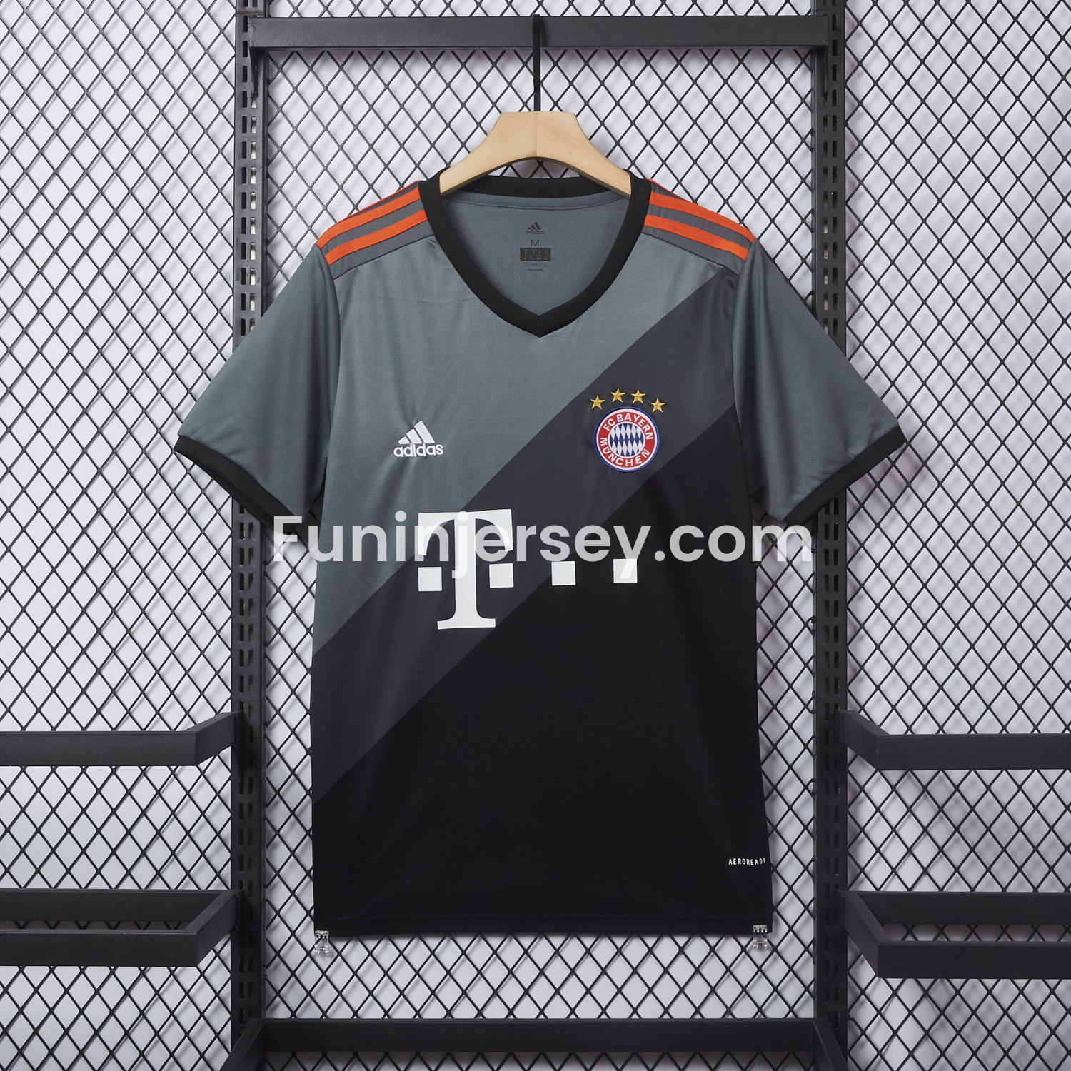 Funinjersey-Retro Bayern Munich 2016-17 Away Jersey