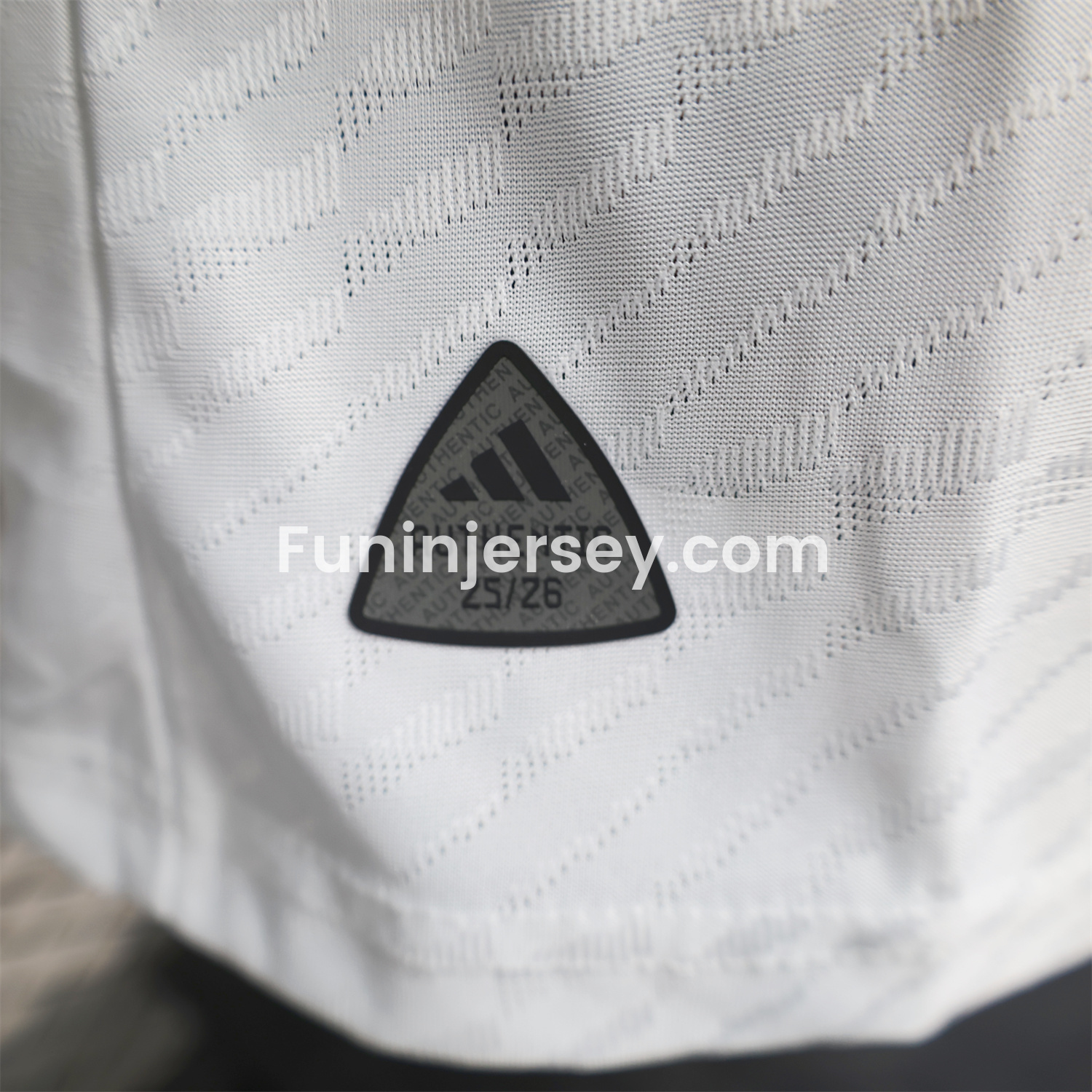 Funinjersey-Ajax x B-O-B Marly 2025-26 40th White Special Edition Jersey - Player Version