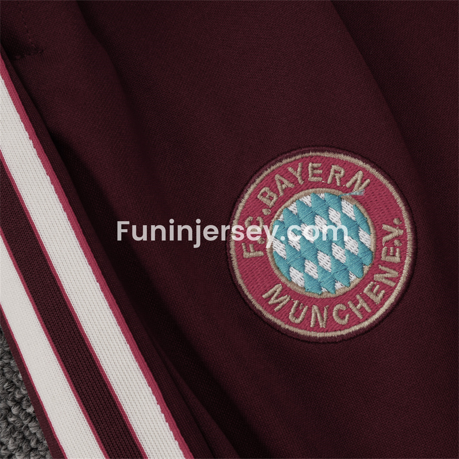 Funinjersey-Bayern Munich 25-26 Throwback Trefoil Long Sleeves Training Set - Deep Red