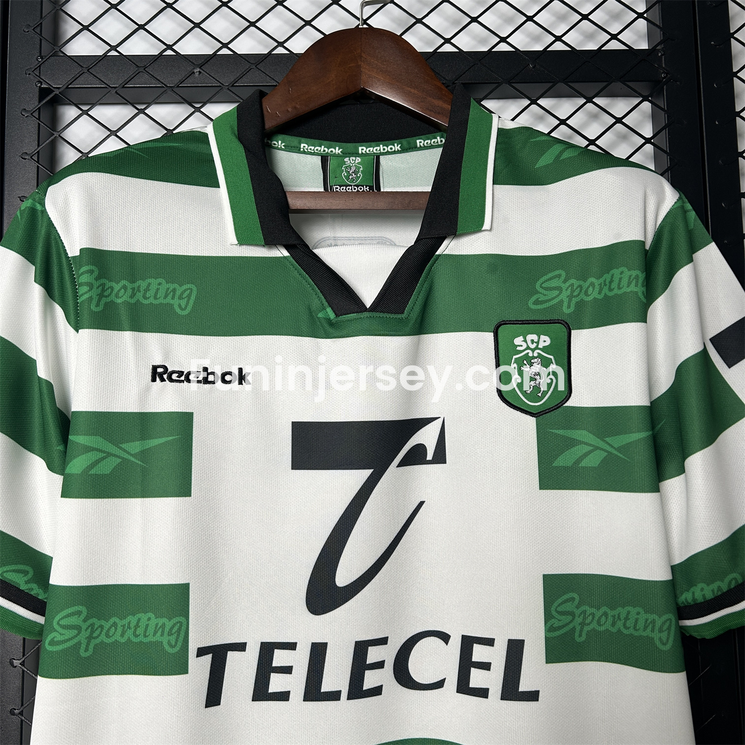 Funinjersey-Retro Sporting CP 1999-00 Home Jersey