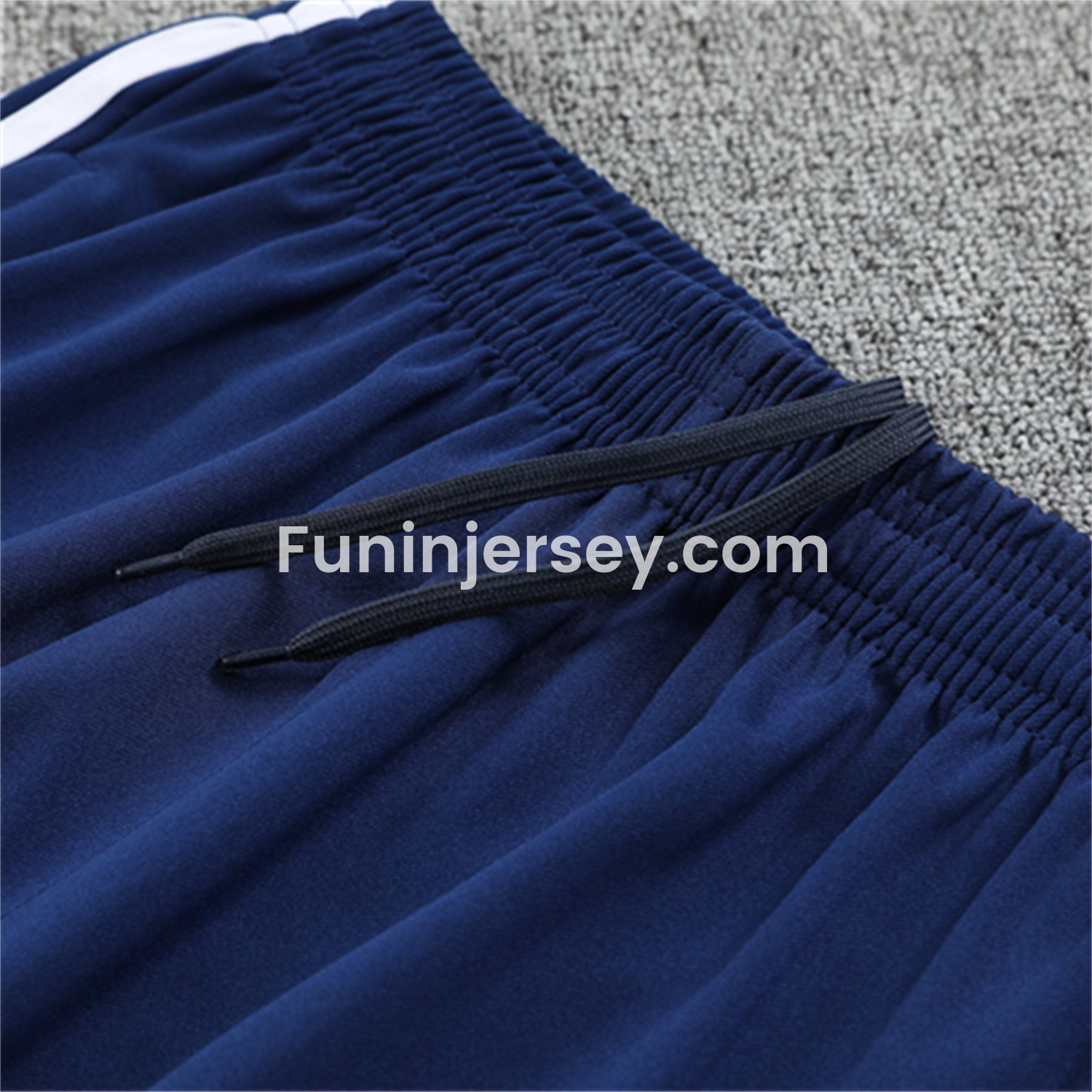Funinjersey-Real Madrid 25-26 Kids Long Sleeves Training Set - Green Line White Top and Blue Pants