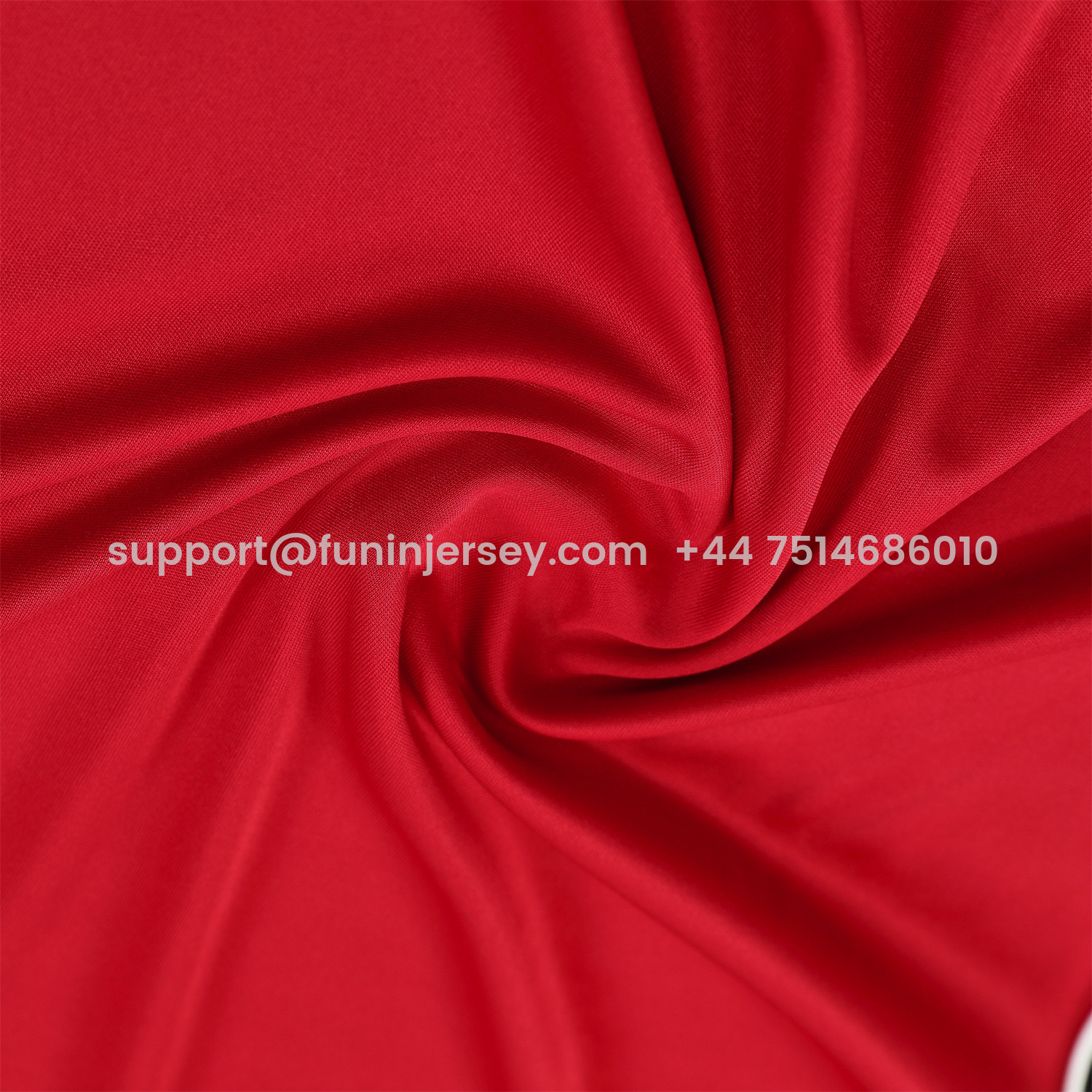 Funinjersey-Manchester United 25-26 Vest Training Set - Pure Red Vest & Black Shorts