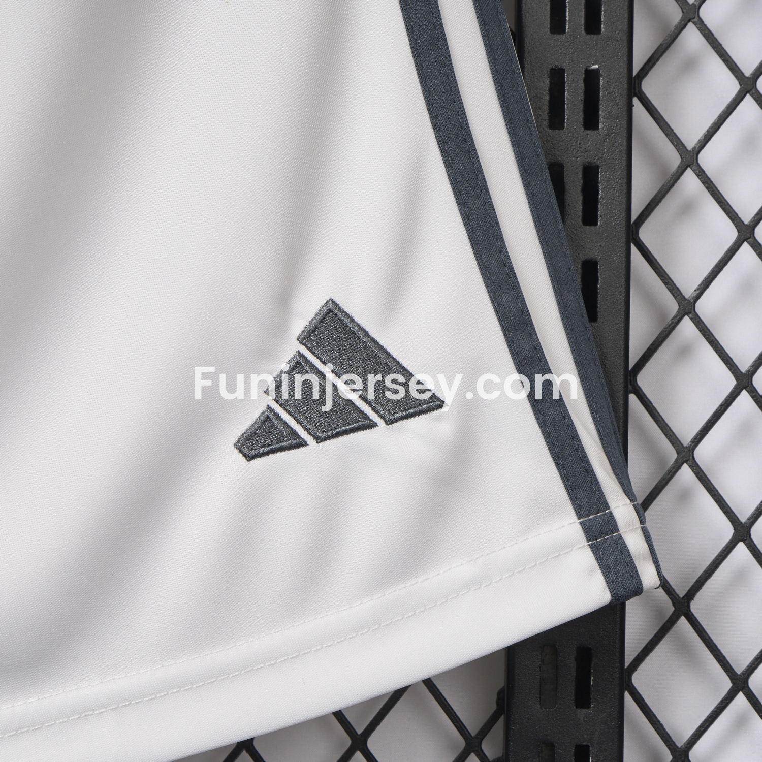 Funinjersey-Bayern Munich 25-26 Away Shorts - Fans Version