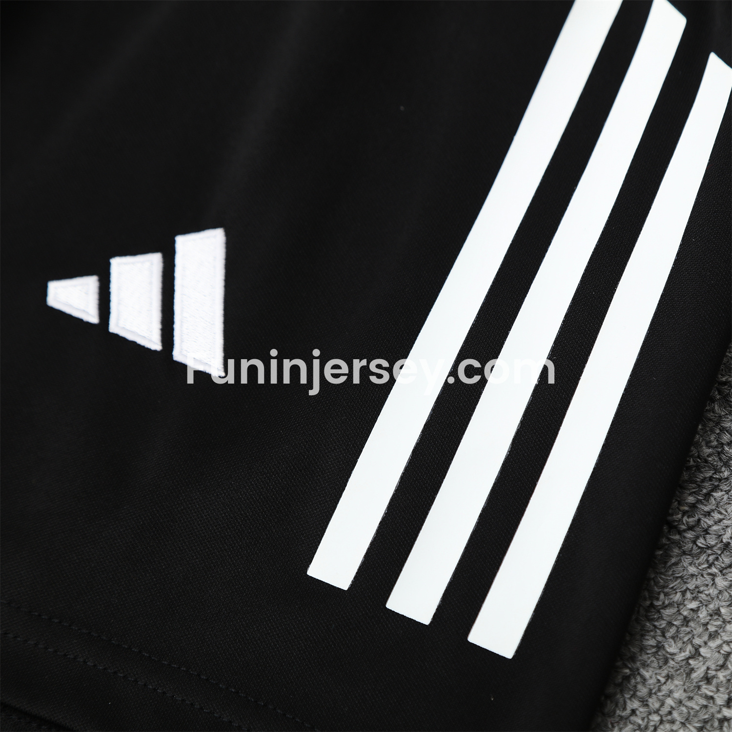 Funinjersey-Real Madrid 25-26 Short-Sleeve Training Set - Blue Black Dragon Top & Black-White Shorts