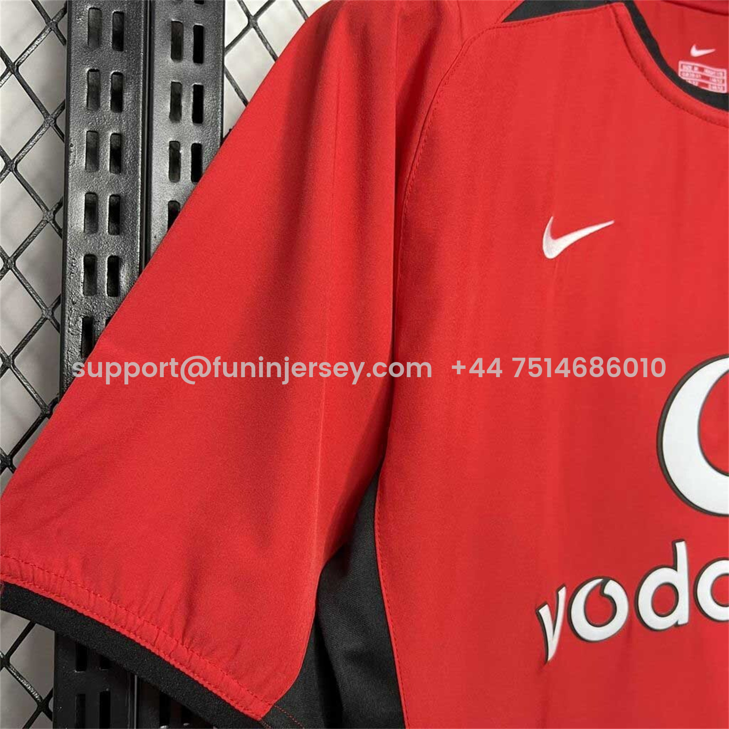 Funinjersey-Retro Manchester United 03-04 Home Jersey