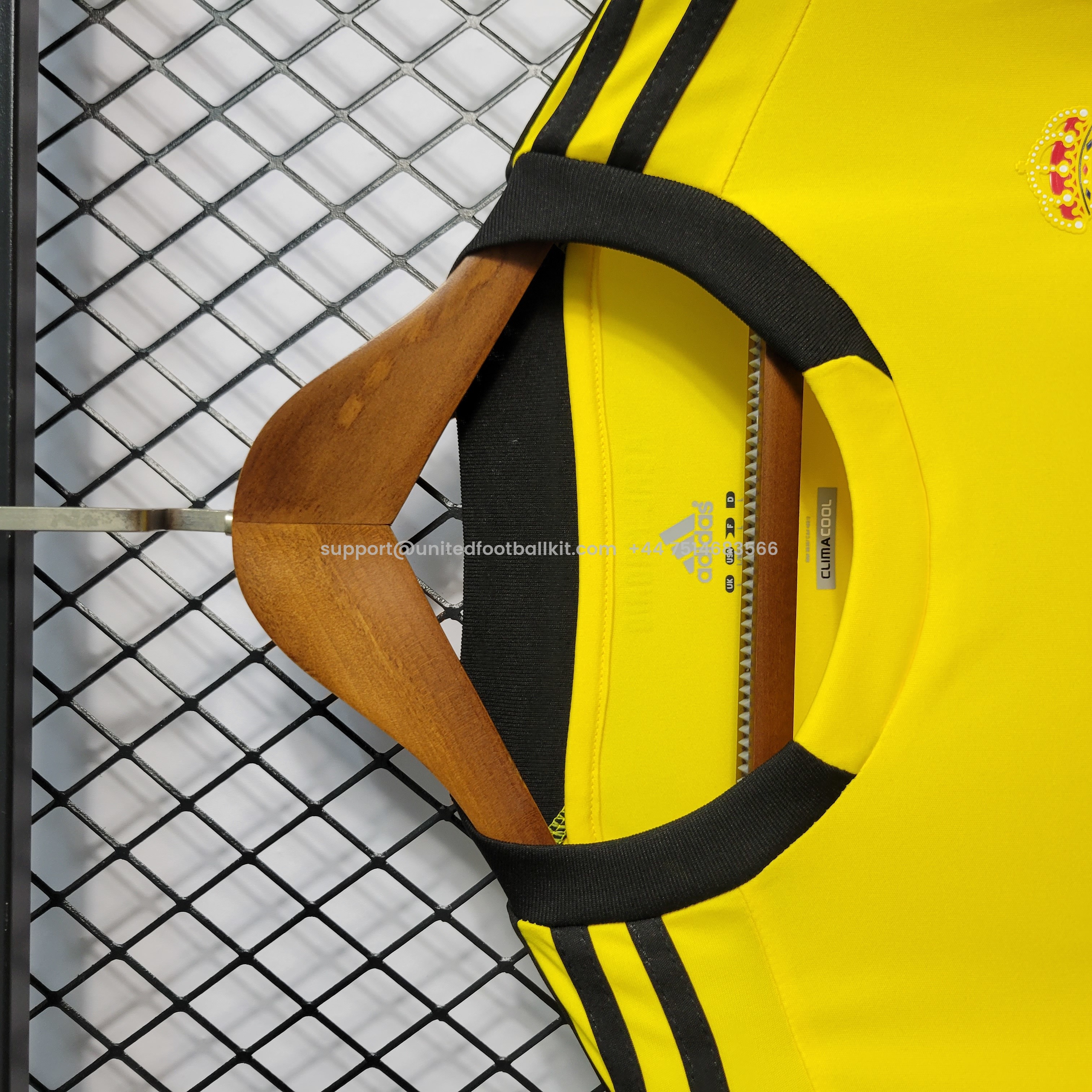 Unitedfootballkit.com | Retro Real Madrid 11-12 Yellow Goalkeeper Jersey -Customize Name, Number and Patch | Worldwide Shipping