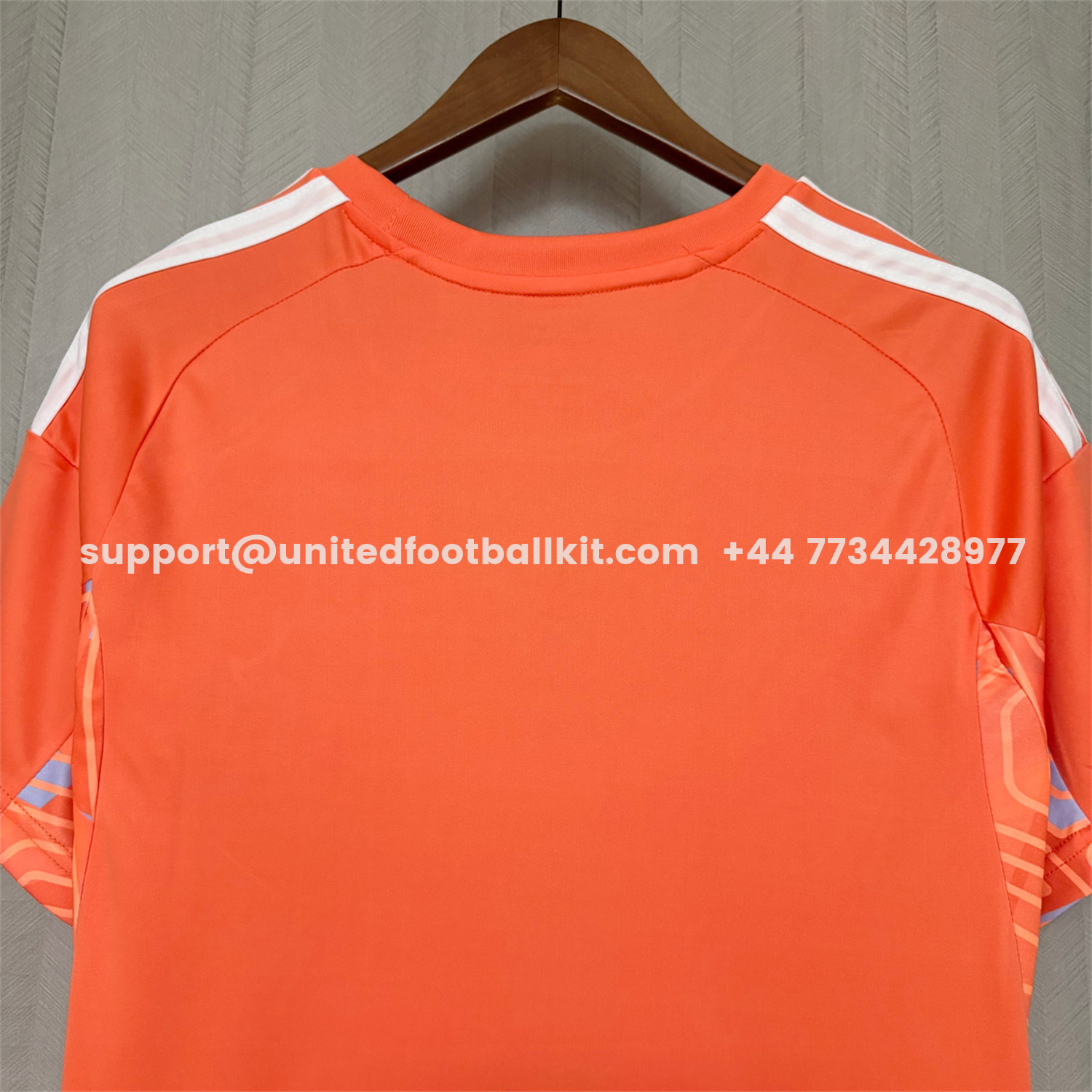 Unitedfootballkit.com | Flamengo 26-27 Red Goalkeeper Jersey - Fans Version -Customize Name, Number and Patch | Worldwide Shipping