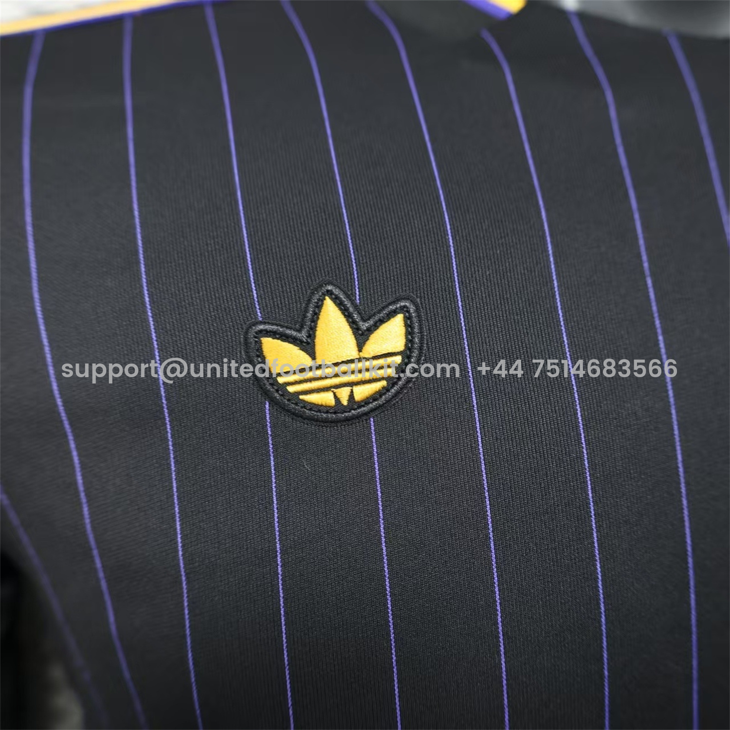 Unitedfootballkit.com | Manchester United 25-26 Trefoil Purple Lines Black Travel Jersey - Player Version -Customize Name, Number and Patch | Worldwide Shipping