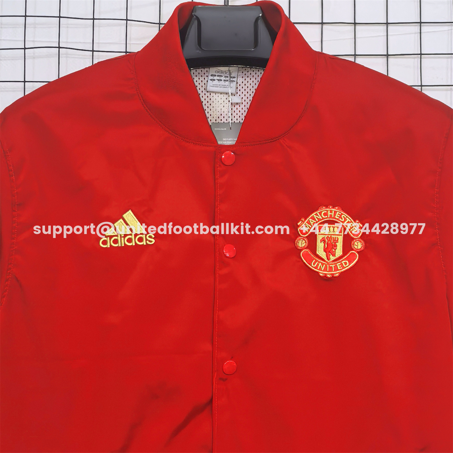 Unitedfootballkit.com | Retro Manchester United 2019-20 Red Windbreaker Jacket -Customize Name, Number and Patch | Worldwide Shipping