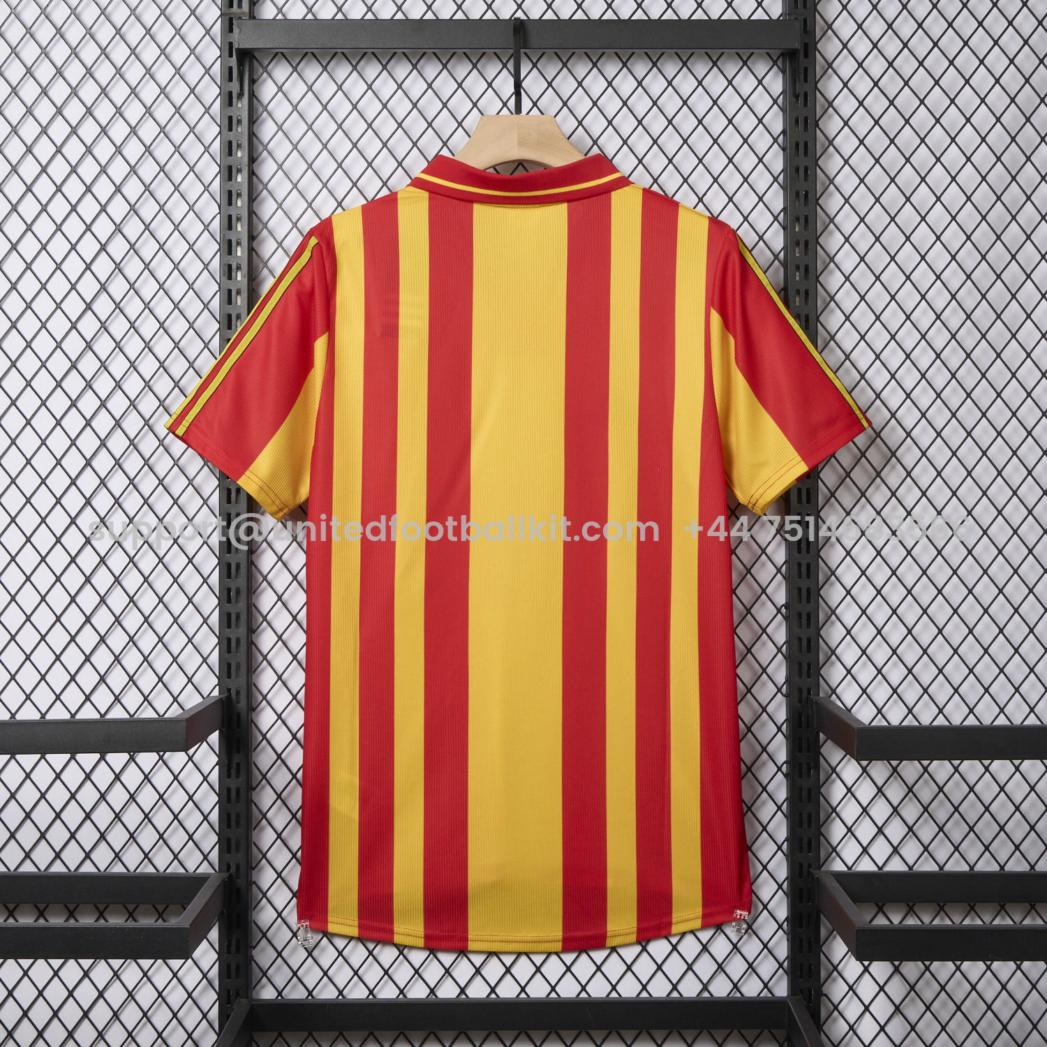 Unitedfootballkit.com | Retro Galatasaray 2000-01 Home Jersey -Customize Name, Number and Patch | Worldwide Shipping