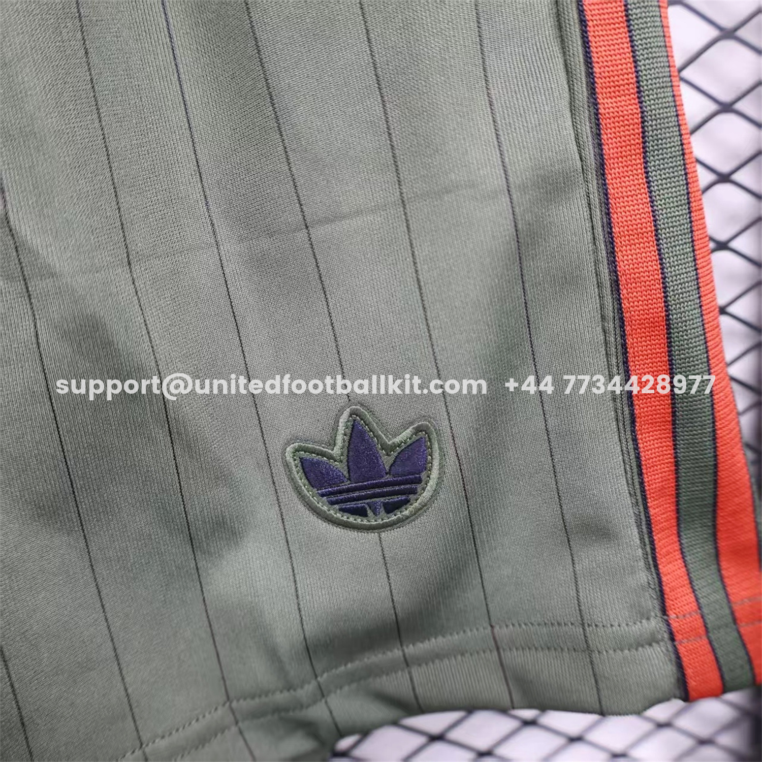 Unitedfootballkit.com | Bayern Munich 25-26 Trefoil Grey Green Travel Shorts - Player Version -Customize Name, Number and Patch | Worldwide Shipping