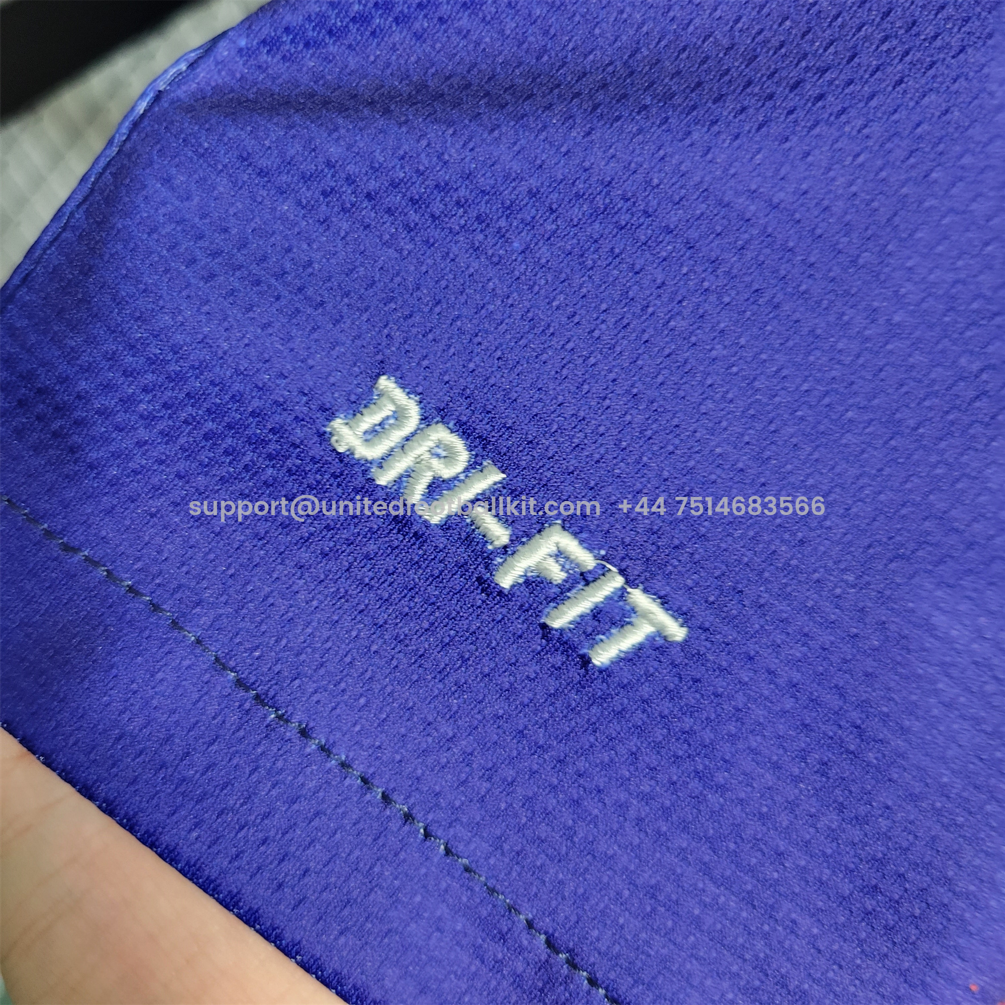 Unitedfootballkit.com | Retro Barcelona 12-13 Home Stadium Long Sleeve Jersey -Customize Name, Number and Patch | Worldwide Shipping