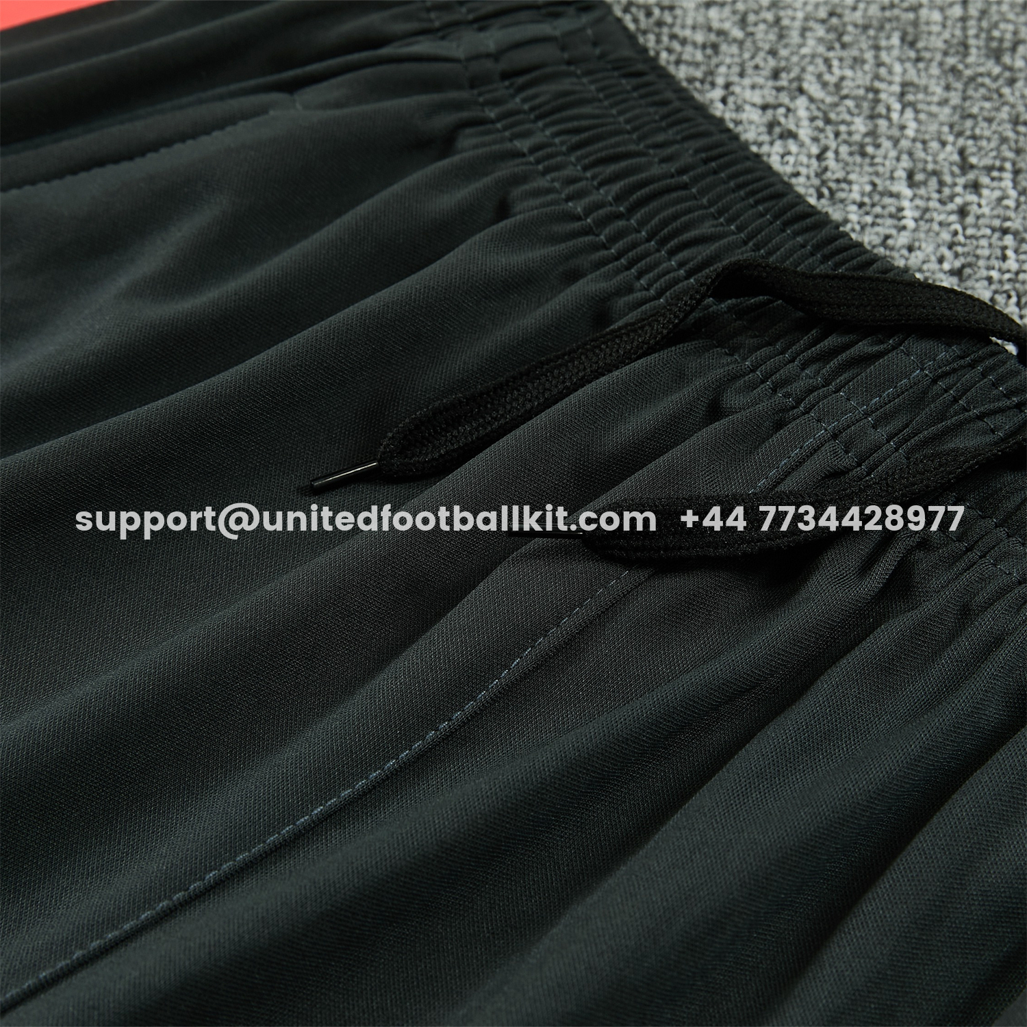 Unitedfootballkit.com | Bayern Munich 25-26 Vest Training Set - Coral With Black Accents Top & Black With Coral Accents Pants -Customize Name, Number and Patch | Worldwide Shipping