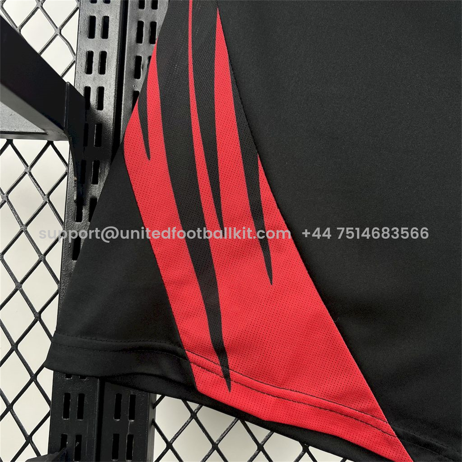 Unitedfootballkit.com | Flamengo 25-26 Away Black Shorts - Fans Version -Customize Name, Number and Patch | Worldwide Shipping