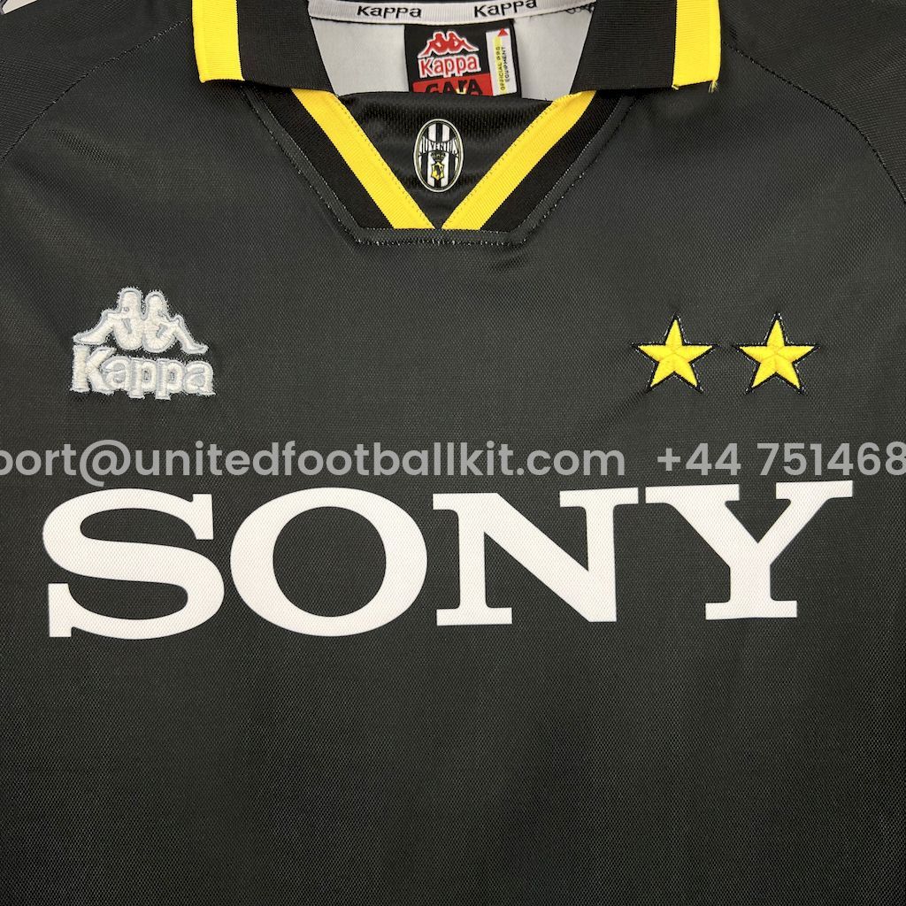 Unitedfootballkit.com | Retro Juventus 1996-97 Third Jersey -Customize Name, Number and Patch | Worldwide Shipping