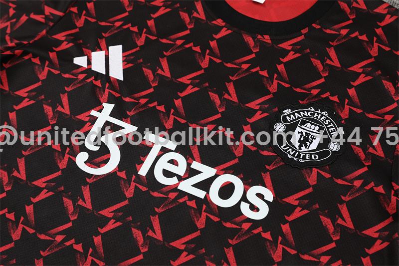 Unitedfootballkit.com | Manchester United 24-25 Short-Sleeve Training Set - Black Red Camouflage -Customize Name, Number and Patch | Worldwide Shipping