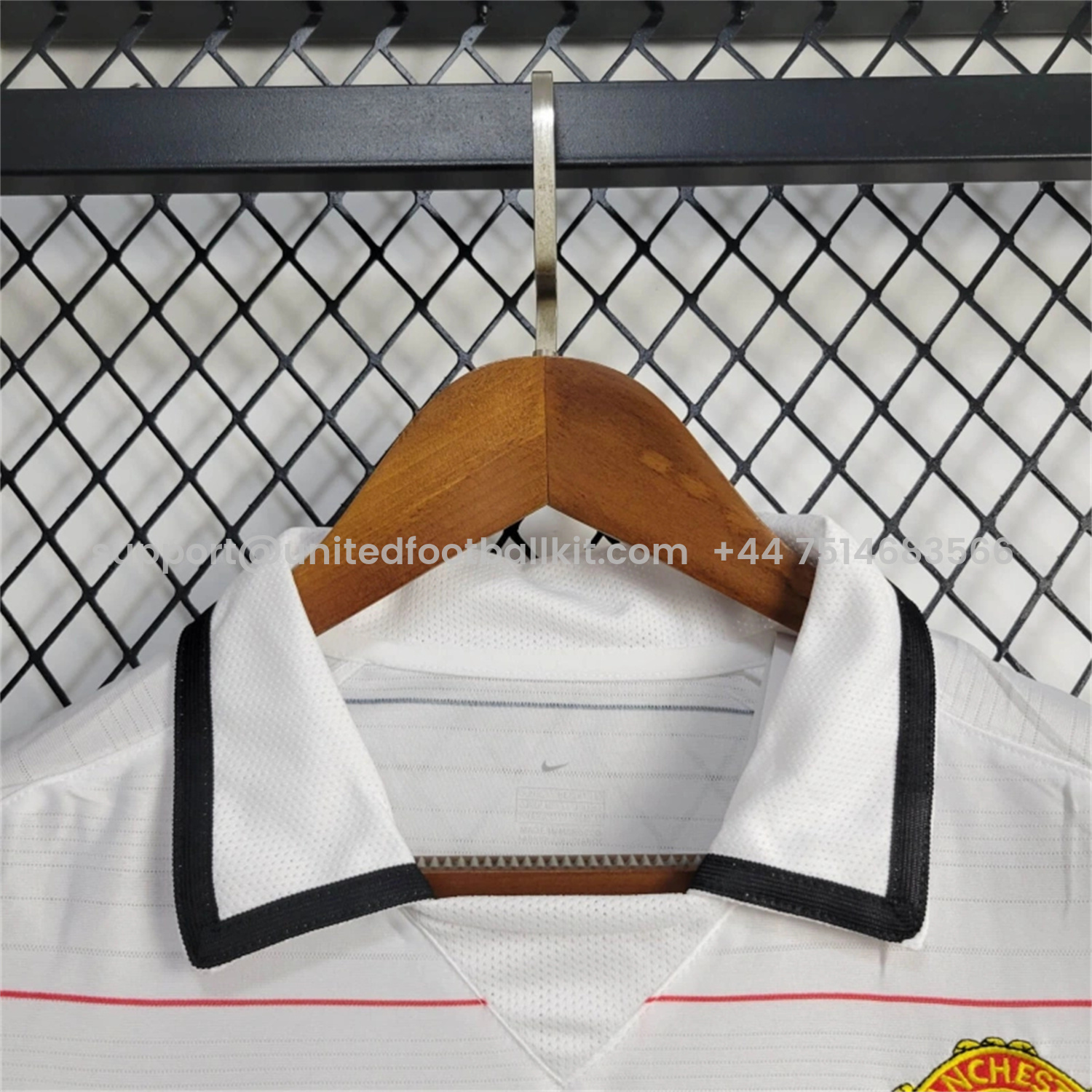 Unitedfootballkit.com | Retro Manchester United 04-06 Third Jersey -Customize Name, Number and Patch | Worldwide Shipping