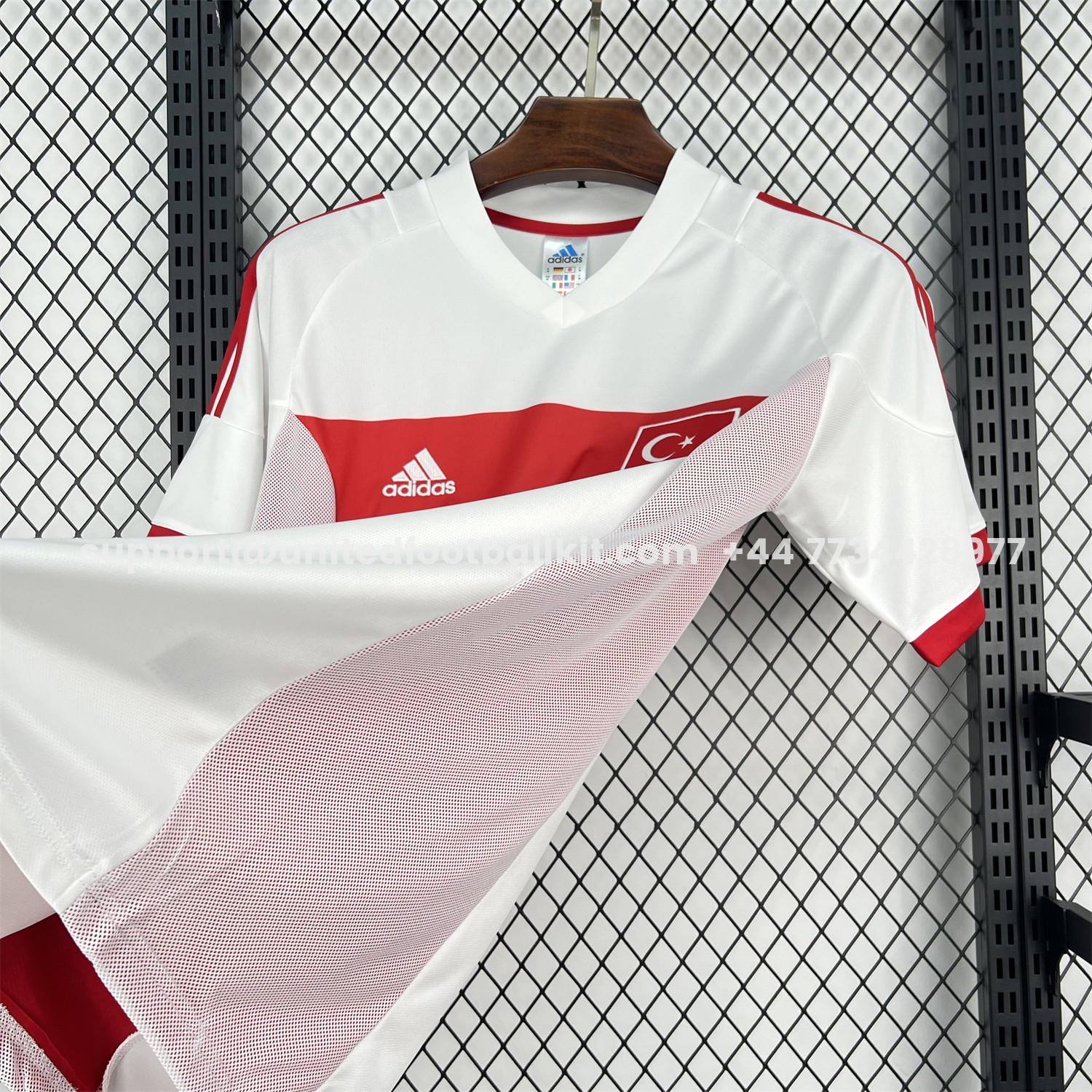 Retro Turkey 2002 Away Jersey - Fans Version:football jersey mysite: unitedjerseyfootball 邓江浪:football