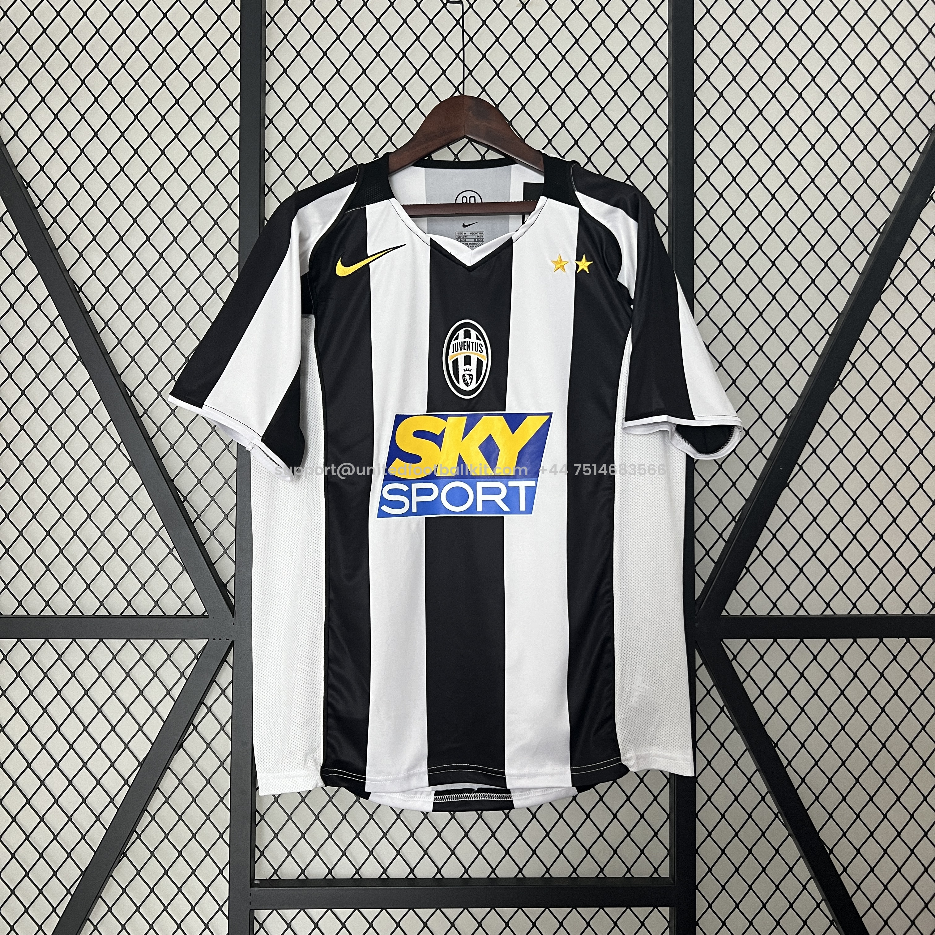 Unitedfootballkit.com | Retro Juventus 2004-05 Home Stadium Jersey -Customize Name, Number and Patch | Worldwide Shipping