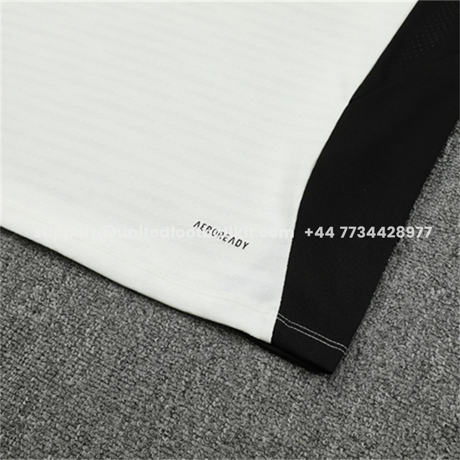 Unitedfootballkit.com | Liver.pool 25-26 Long Sleeve Training Set - Player Version - White Top & Black Pants -Customize Name, Number and Patch | Worldwide Shipping