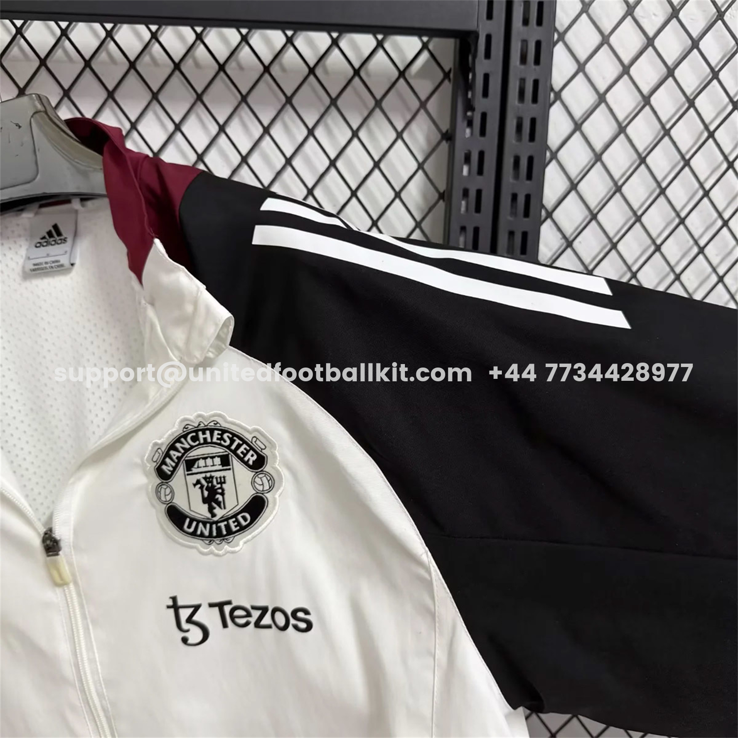 Unitedfootballkit.com | Manchester United 25-26 Training Windbreaker Jacket - White With Black -Customize Name, Number and Patch | Worldwide Shipping