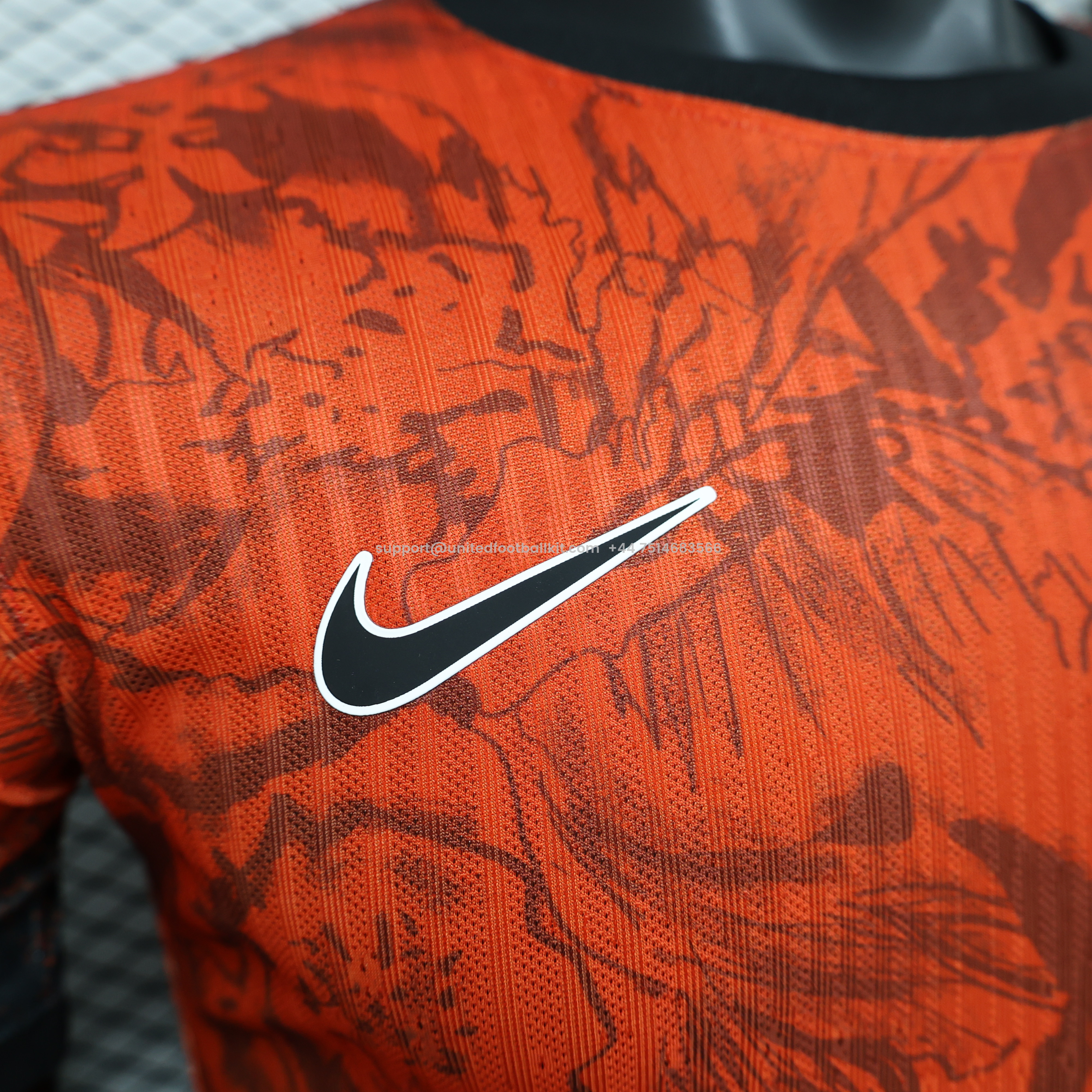 Unitedfootballkit.com | Liver.pool 24-25 Red and Black Liver Bird Jersey - Player Version -Customize Name, Number and Patch | Worldwide Shipping