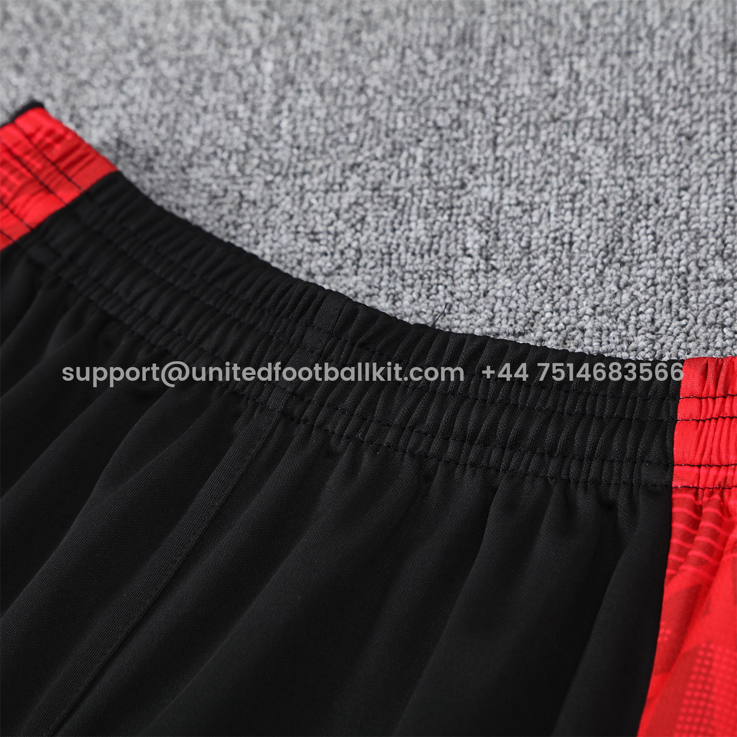 Unitedfootballkit.com | Manchester United 24-25 Pre-Match Traning Hoodie Set - Black Top and Pants -Customize Name, Number and Patch | Worldwide Shipping