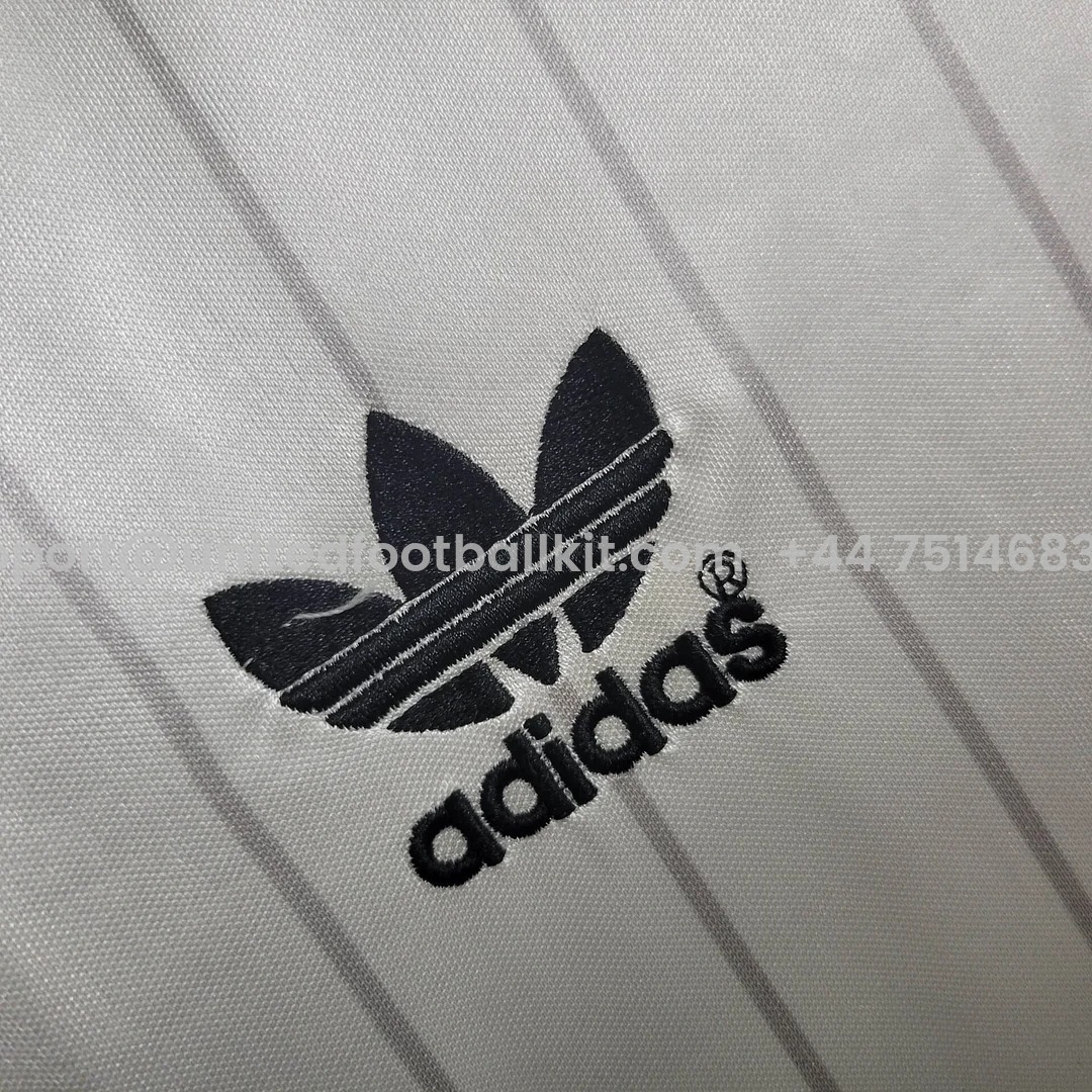 Unitedfootballkit.com | Retro Manchester United 82-83 Away Jersey -Customize Name, Number and Patch | Worldwide Shipping