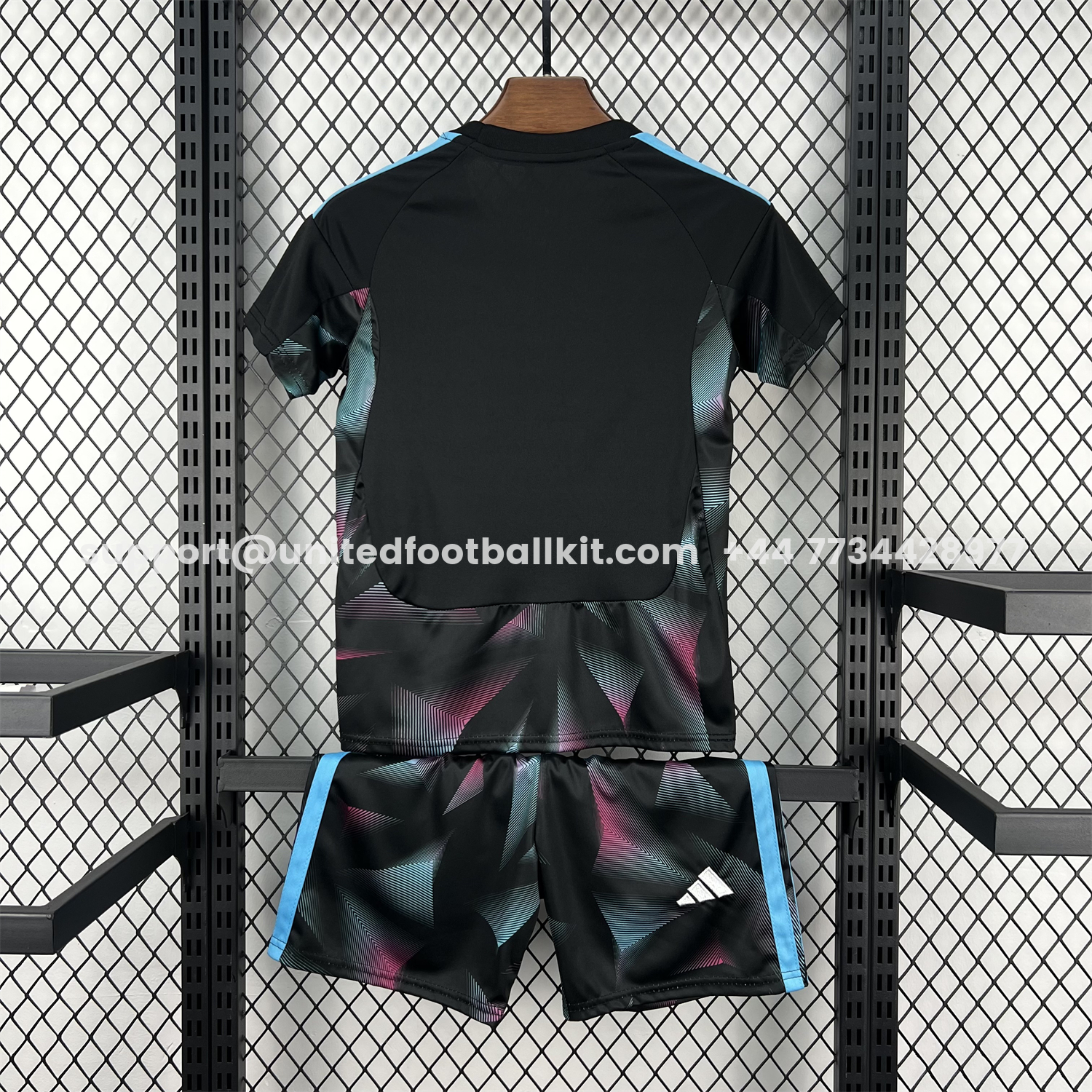 Argentina 2026 Goalkeeper Black Without Chest Patch Kids Kit:football jersey mysite: unitedjerseyfootball 邓江浪:football