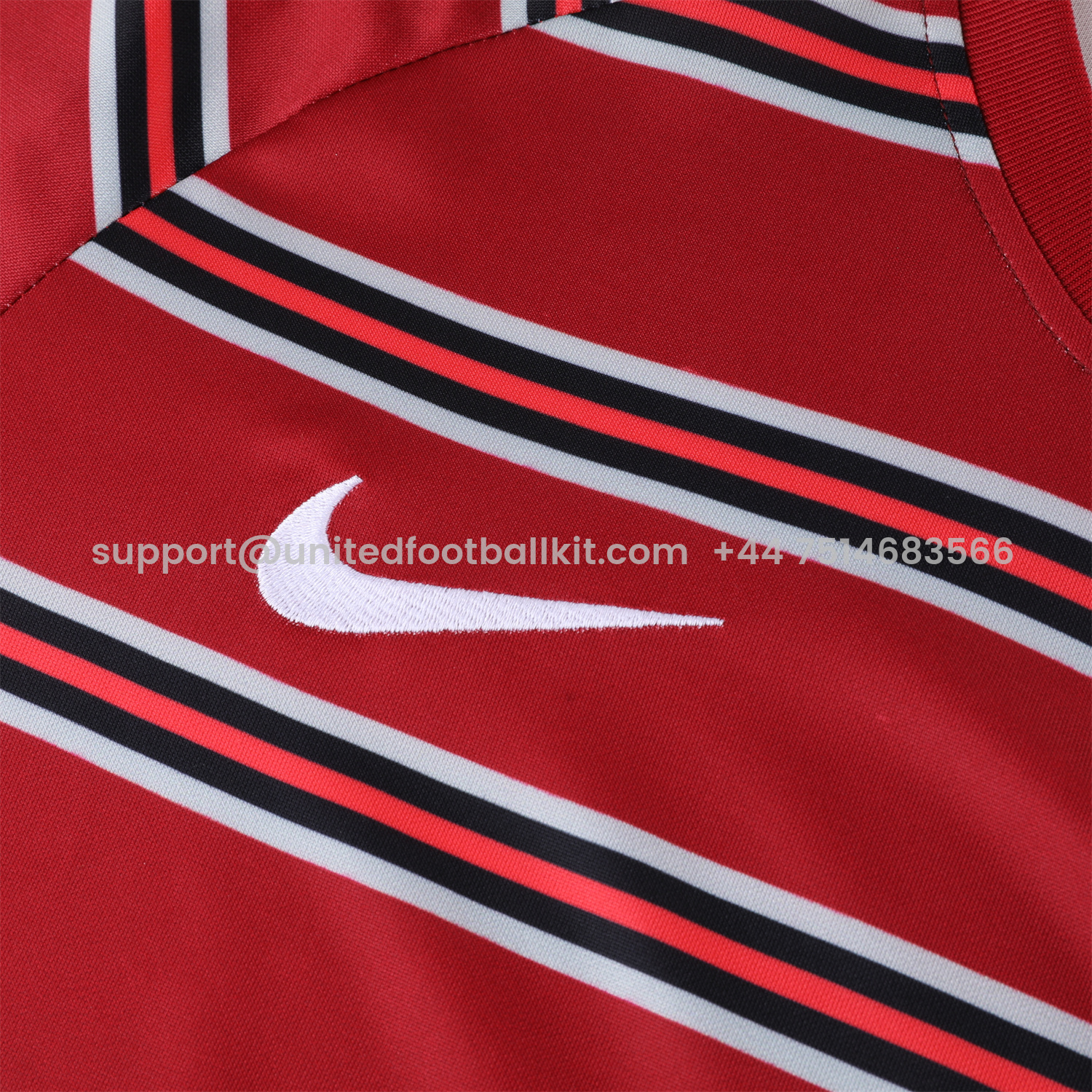 Unitedfootballkit.com | Liver.pool 24-25 Long Sleeve Training Set - Red Stripe Top and Black Pants -Customize Name, Number and Patch | Worldwide Shipping