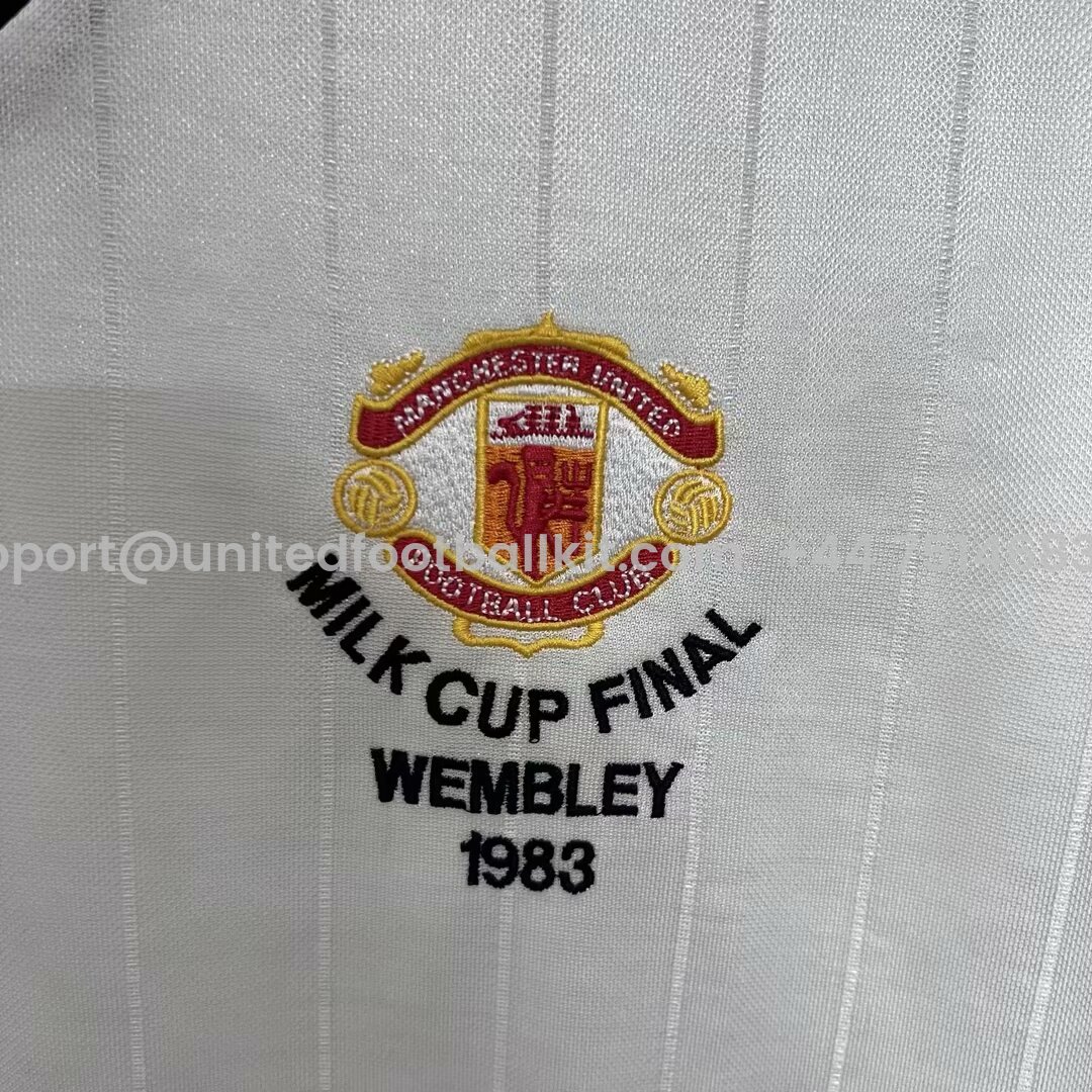 Unitedfootballkit.com | Retro Manchester United 82-84 Away Long Sleeve Jersey League Cup Final -Customize Name, Number and Patch | Worldwide Shipping