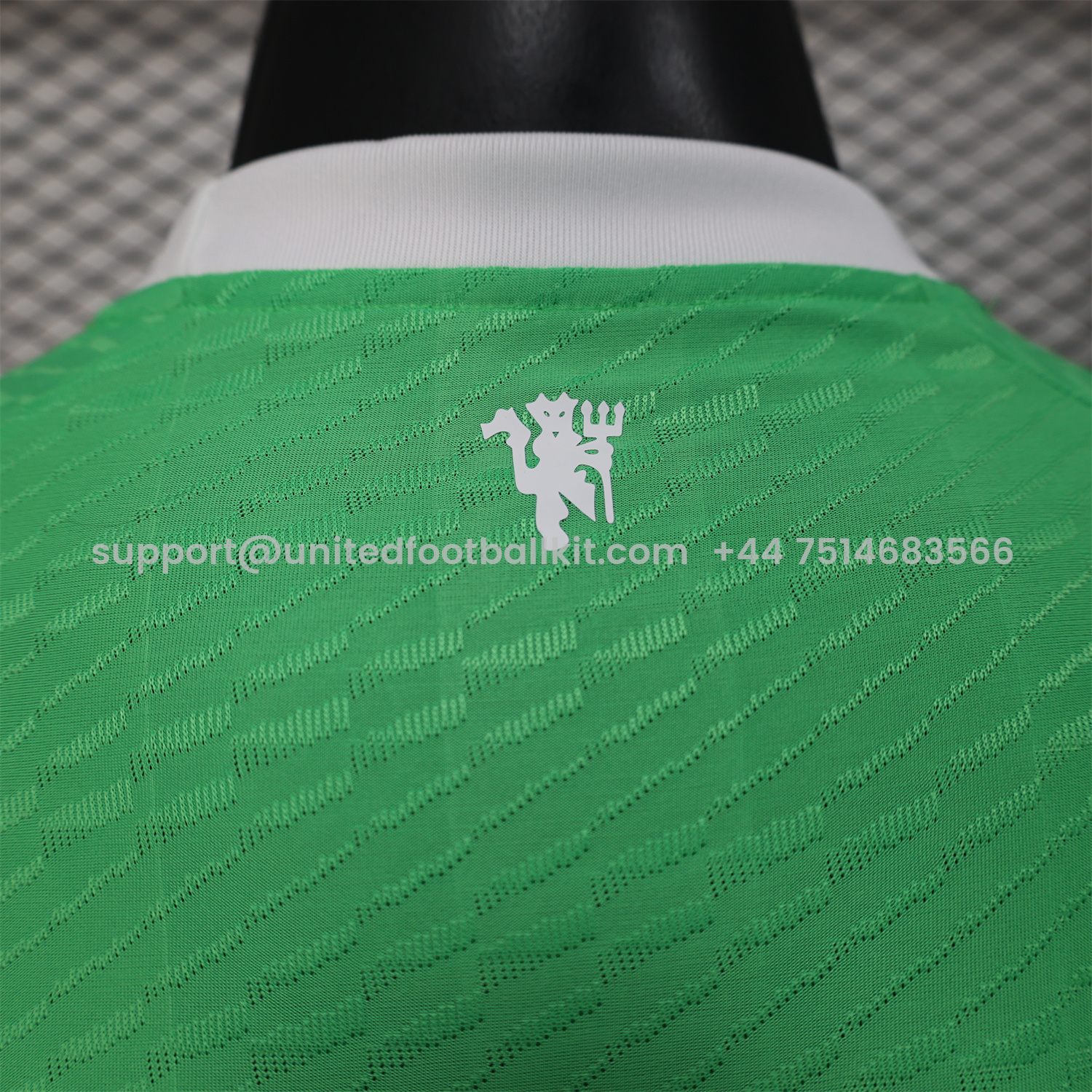 Unitedfootballkit.com | Manchester United 25-26 Trefoil Green Goalkeeper Jersey - Player Version -Customize Name, Number and Patch | Worldwide Shipping