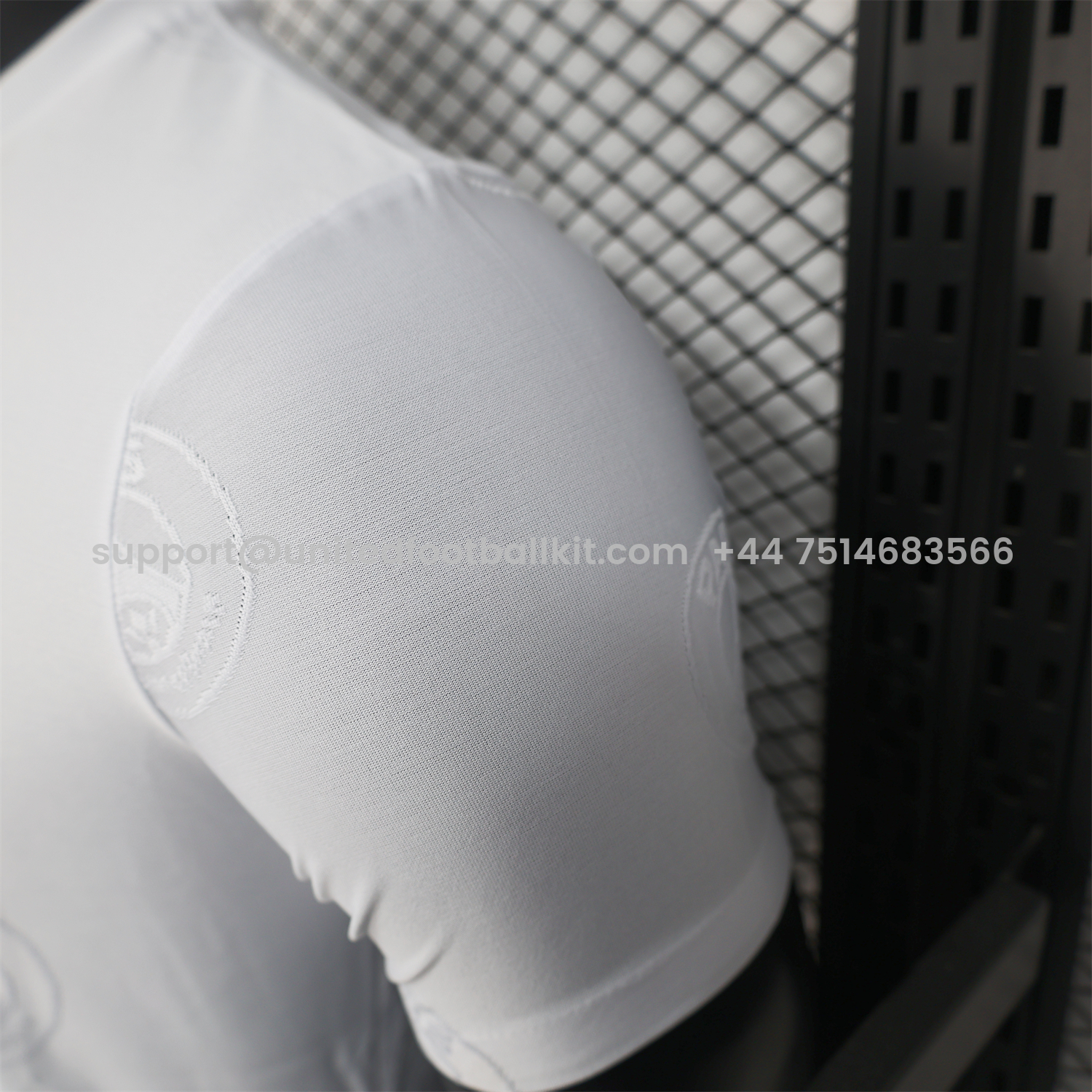 Unitedfootballkit.com | Paris Saint-Germain PSG 25-26 White Jersey with Team Logo Decoration and Gradient Advertising - Player Version -Customize Name, Number and Patch | Worldwide Shipping