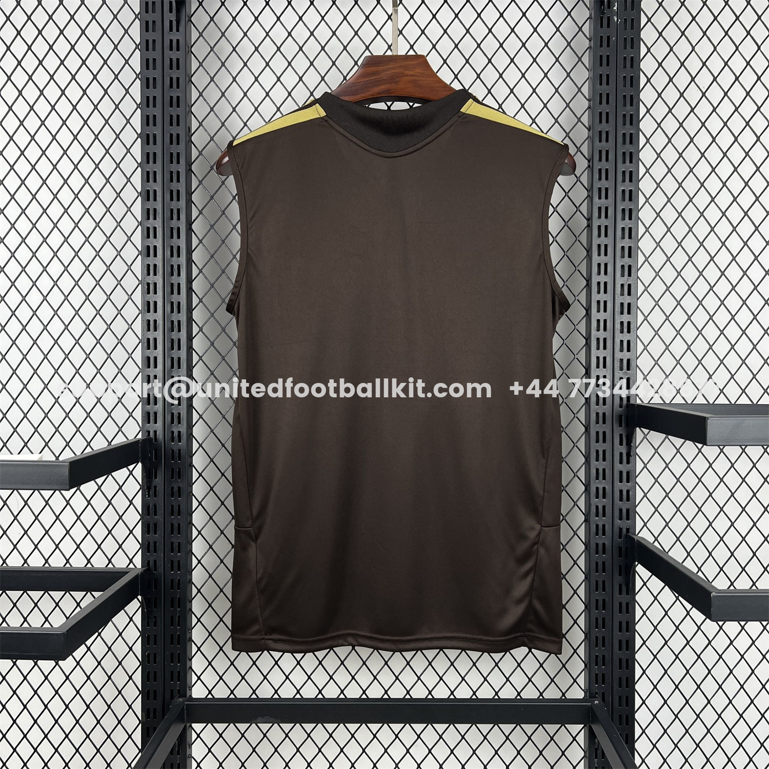 Unitedfootballkit.com | Flamengo 25-26 Brown Special Training Vest - Fans Version -Customize Name, Number and Patch | Worldwide Shipping