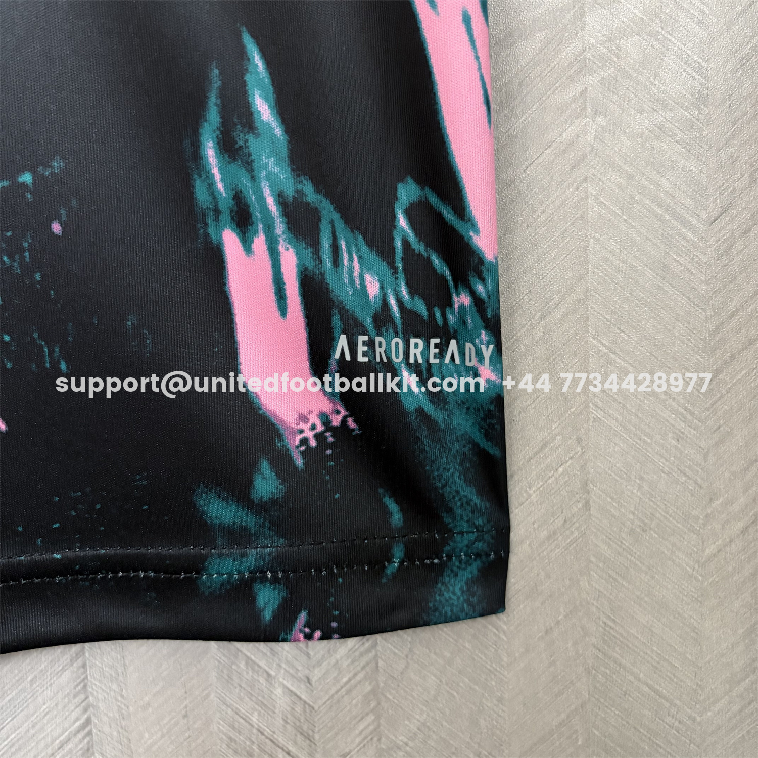 Unitedfootballkit.com | Liver.pool 25-26 Pre-Match Training Jersey - Fans Version -Customize Name, Number and Patch | Worldwide Shipping