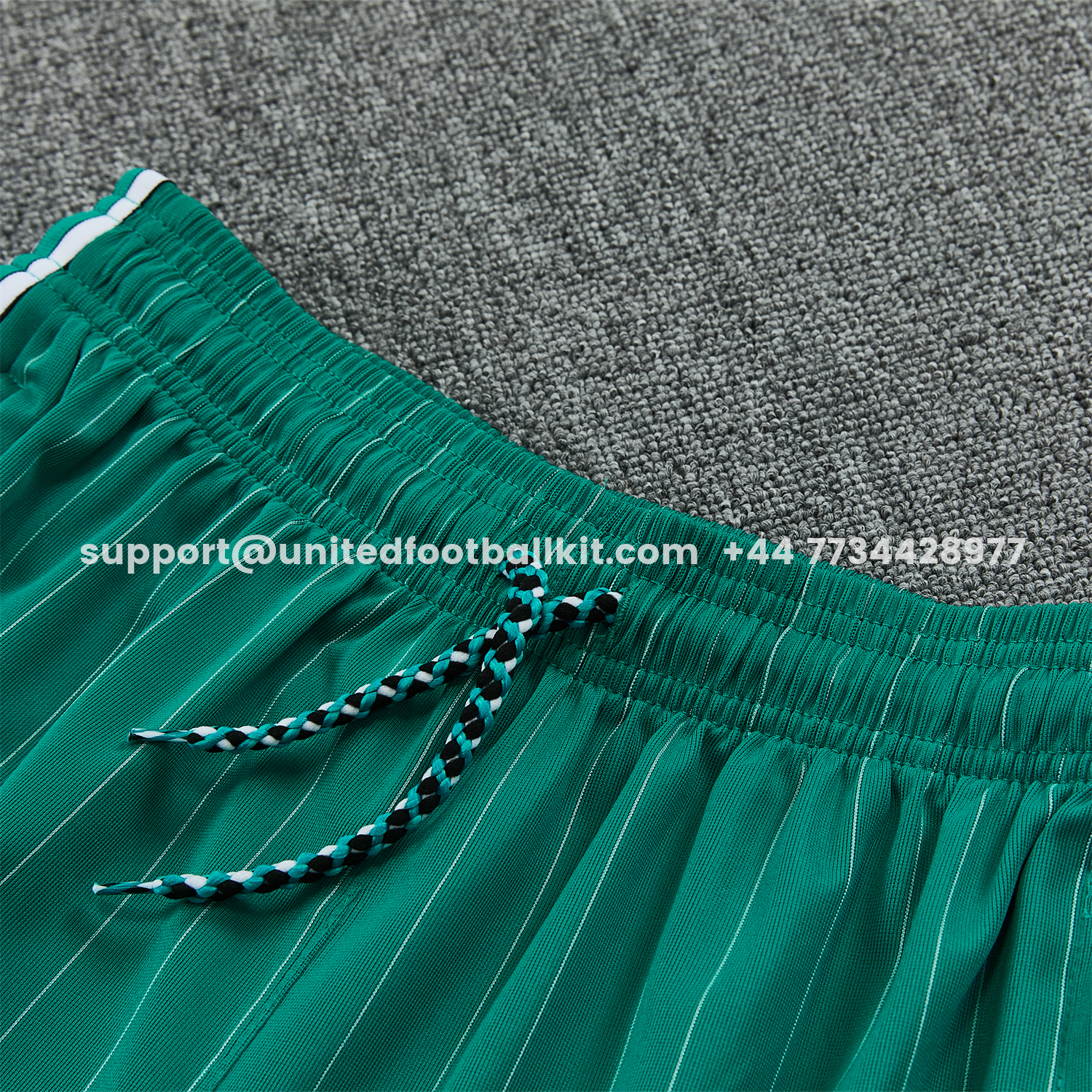 Unitedfootballkit.com | Liver.pool 25-26 Retro Style Short-Sleeve Training Set - Green With White Stripes Top & Pants -Customize Name, Number and Patch | Worldwide Shipping