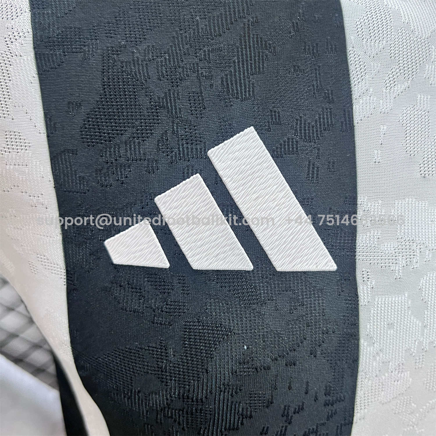 Unitedfootballkit.com | Juventus 24-25 Home Long Sleeve Jersey - Player Version -Customize Name, Number and Patch | Worldwide Shipping