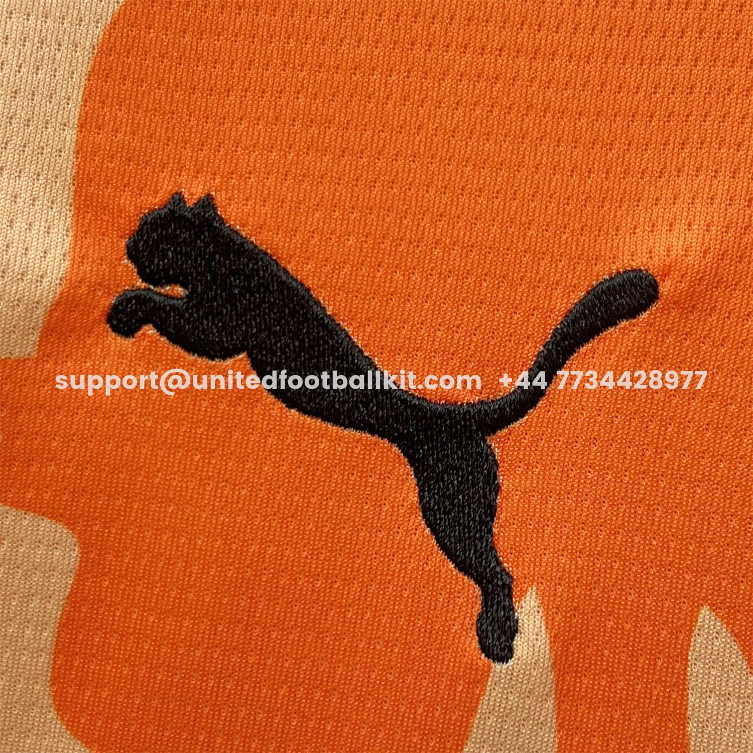 Unitedfootballkit.com | Valencia 25-26 Retro Style Jersey - Fans Version -Customize Name, Number and Patch | Worldwide Shipping