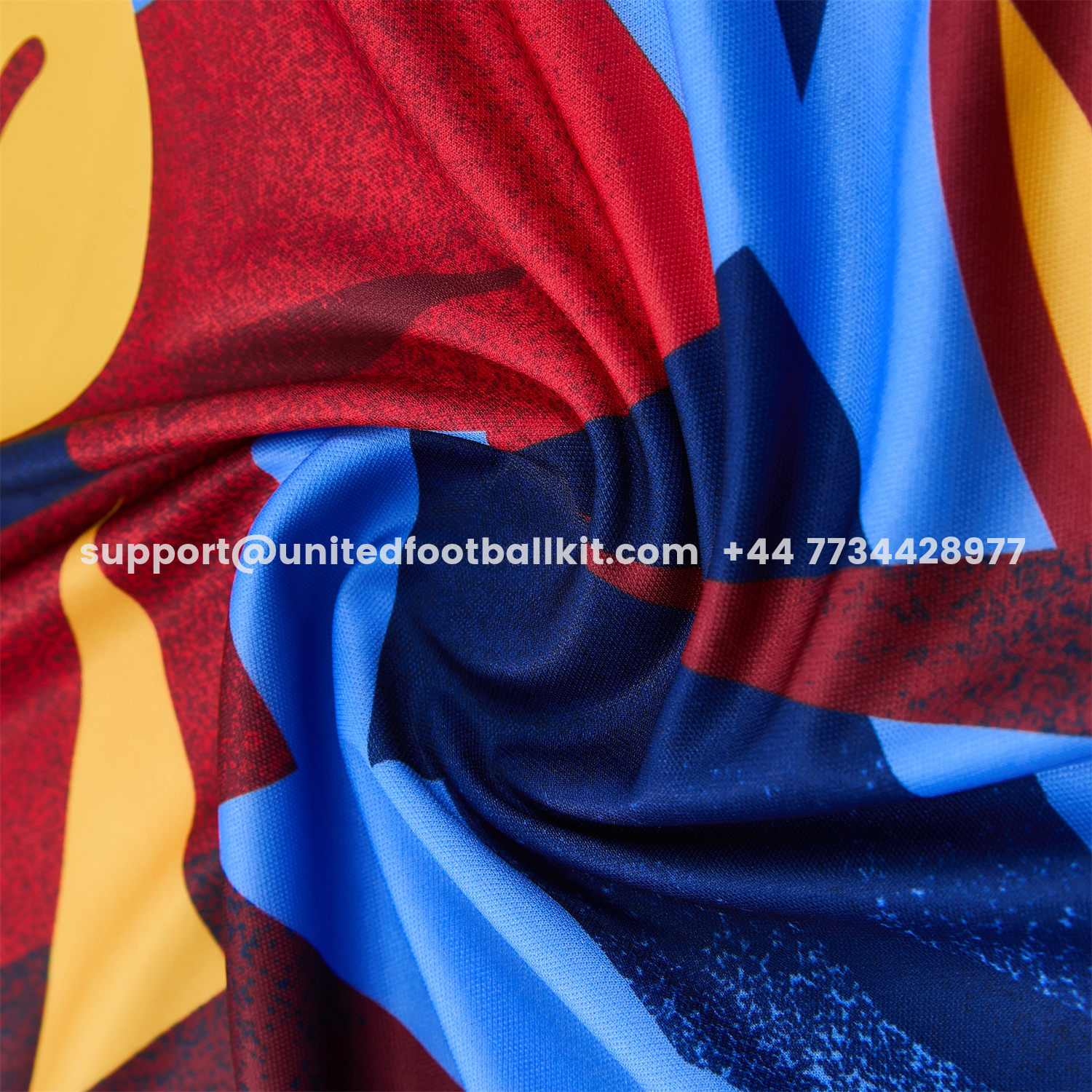 Unitedfootballkit.com | Barcelona 25-26 Short-Sleeve Training Set - Colors Top & Dark Blue With A Small Pink Detail Pants -Customize Name, Number and Patch | Worldwide Shipping