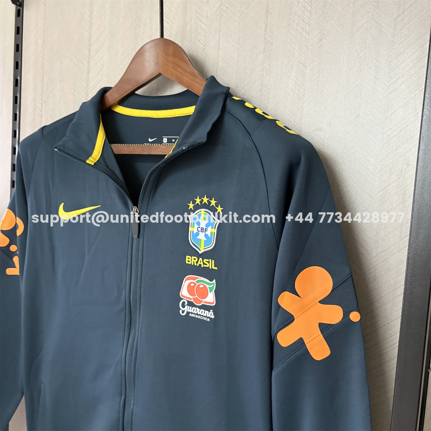 Unitedfootballkit.com | Retro Brazil 2022 Pre-Match Dark Blue Unsponsored Windbreaker -Customize Name, Number and Patch | Worldwide Shipping