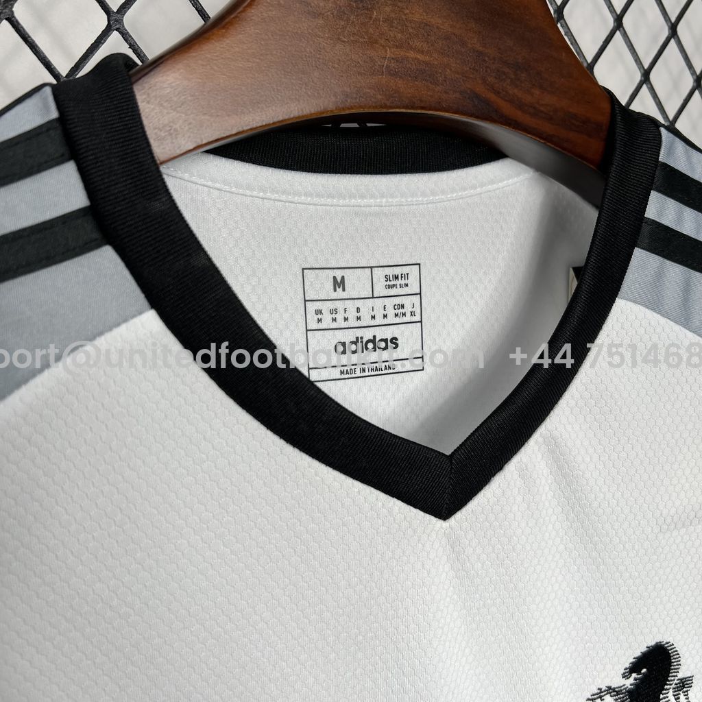 Unitedfootballkit.com | Juventus 24-25 White Pre-Match Jersey - Fans Version -Customize Name, Number and Patch | Worldwide Shipping